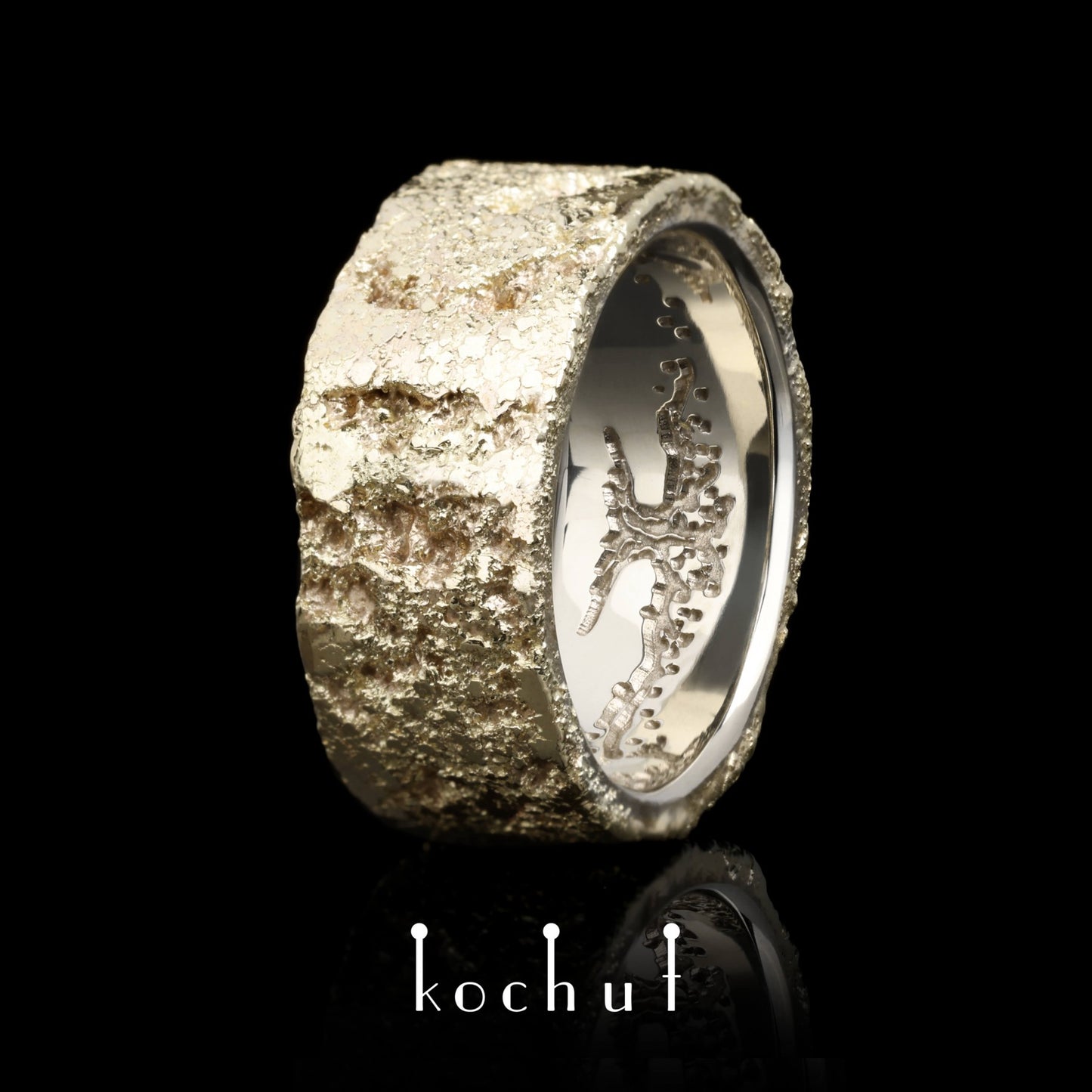 Leib und Seele mit Baum des Lebens und Lichtschmiedekunst – Ehering aus Gelb- und Weißgold (8mm)