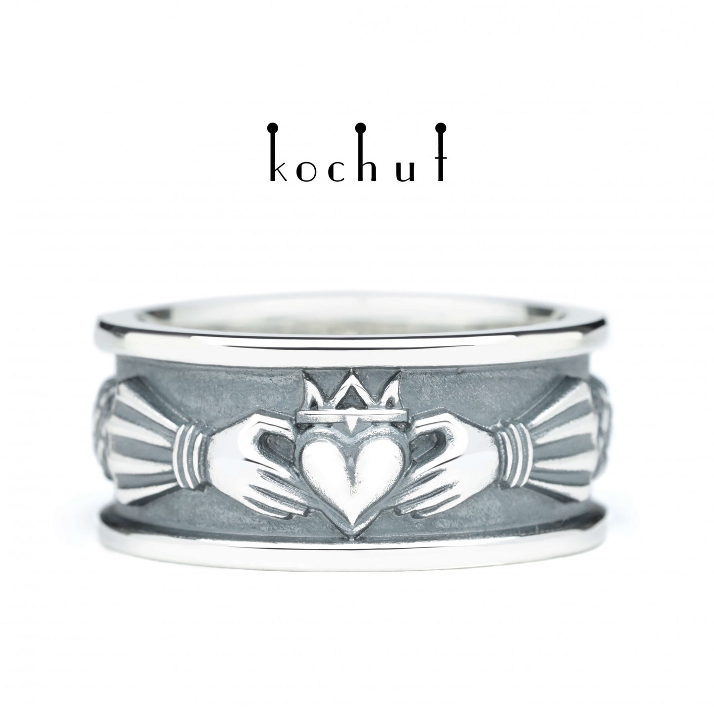 Claddagh — Ring aus oxidiertem Silber
