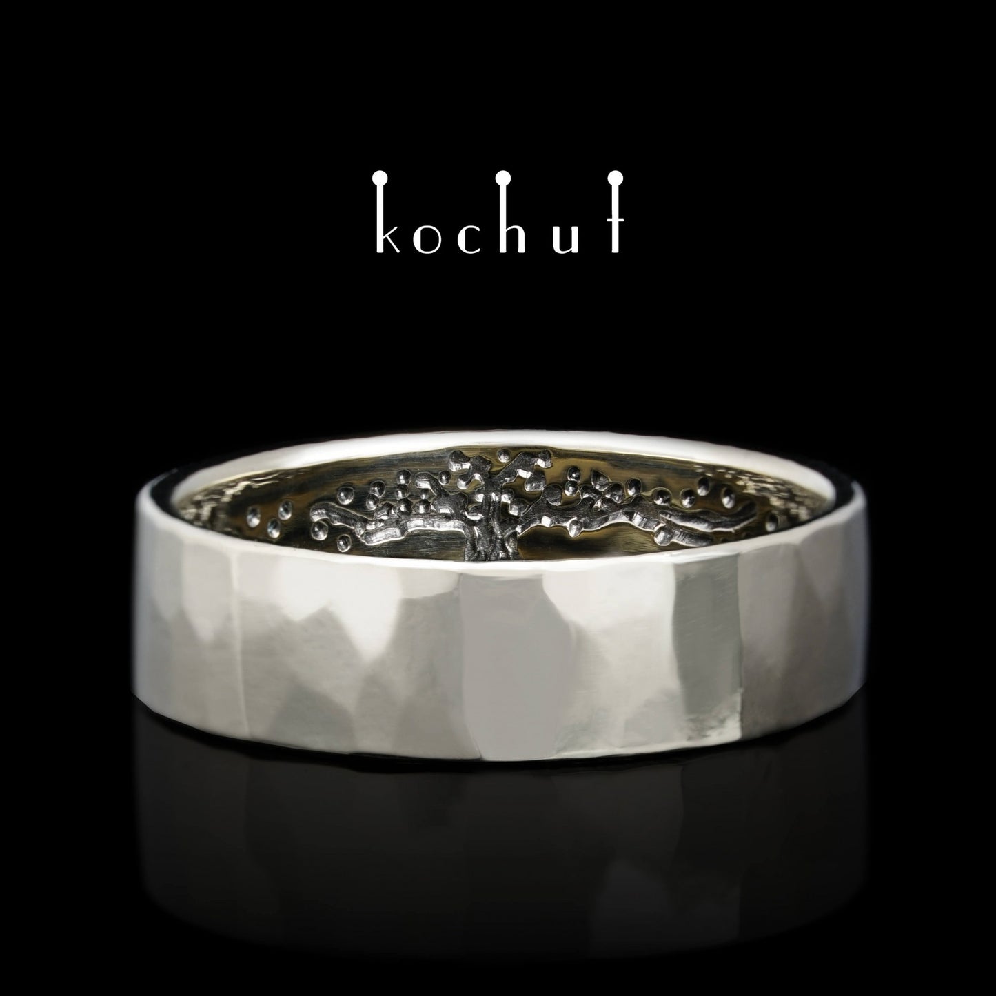 Baum des Lebens - Eheringe aus Weißgold mit schwarzem Rhodium überzogen, mit Leichtschmieden