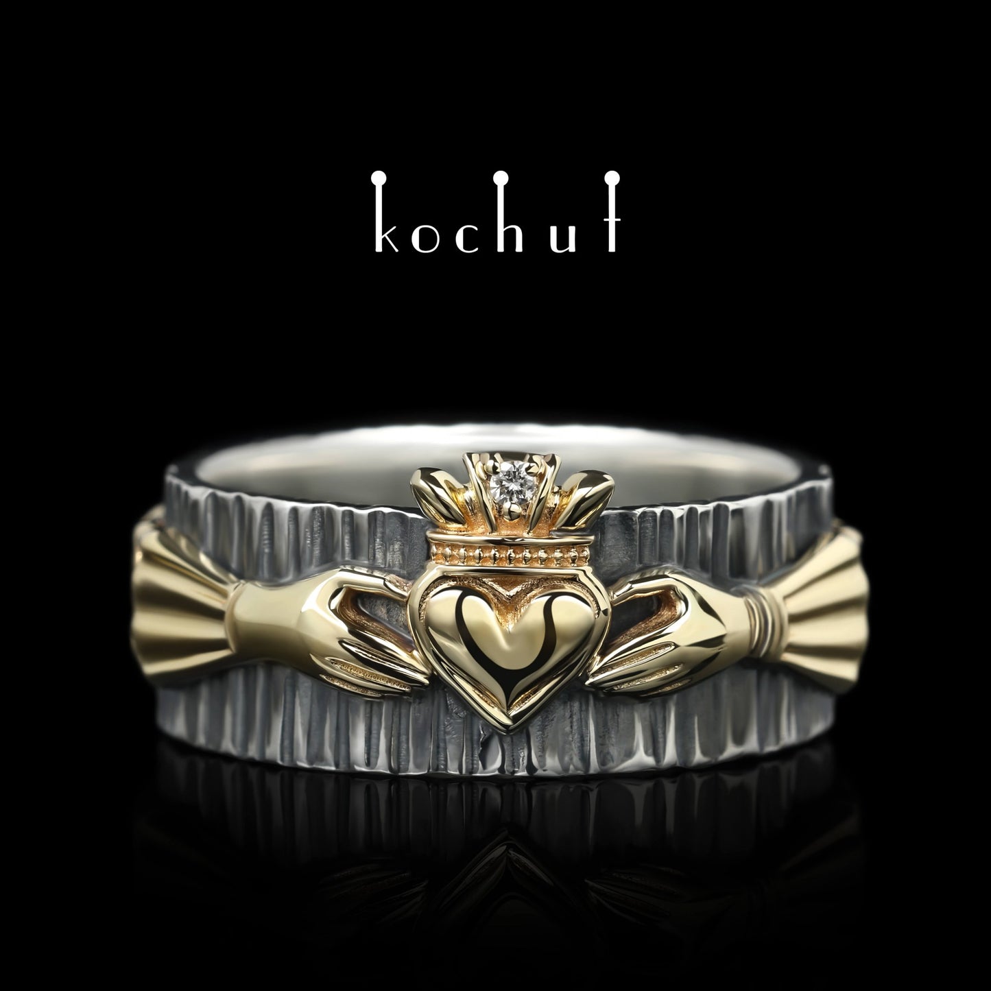 Claddagh: Freundschaft — Ring aus oxidiertem Silber und Gelbgold mit Diamant