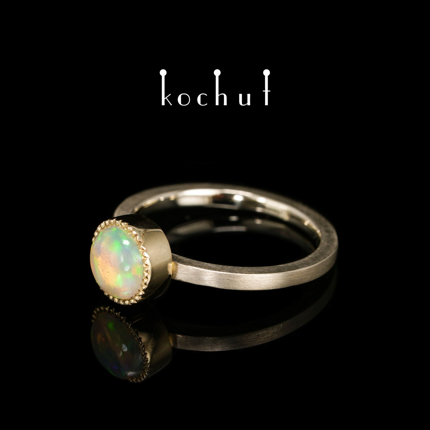 Jupiter — Ring aus Weiß- und Gelbgold mit Opal