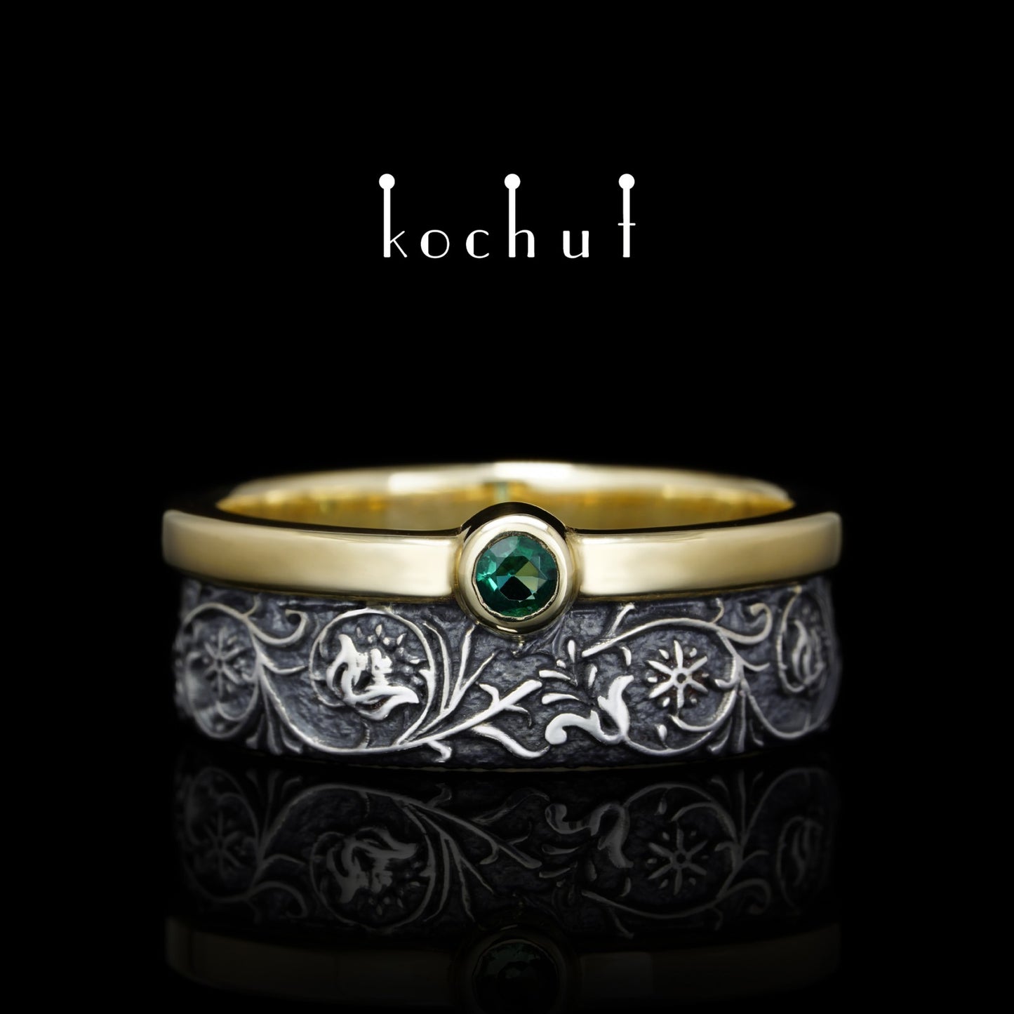 Harmonie der Natur — Ring aus Gelbgold und Silber mit Smaragd, überzogen mit schwarzem Rhodium