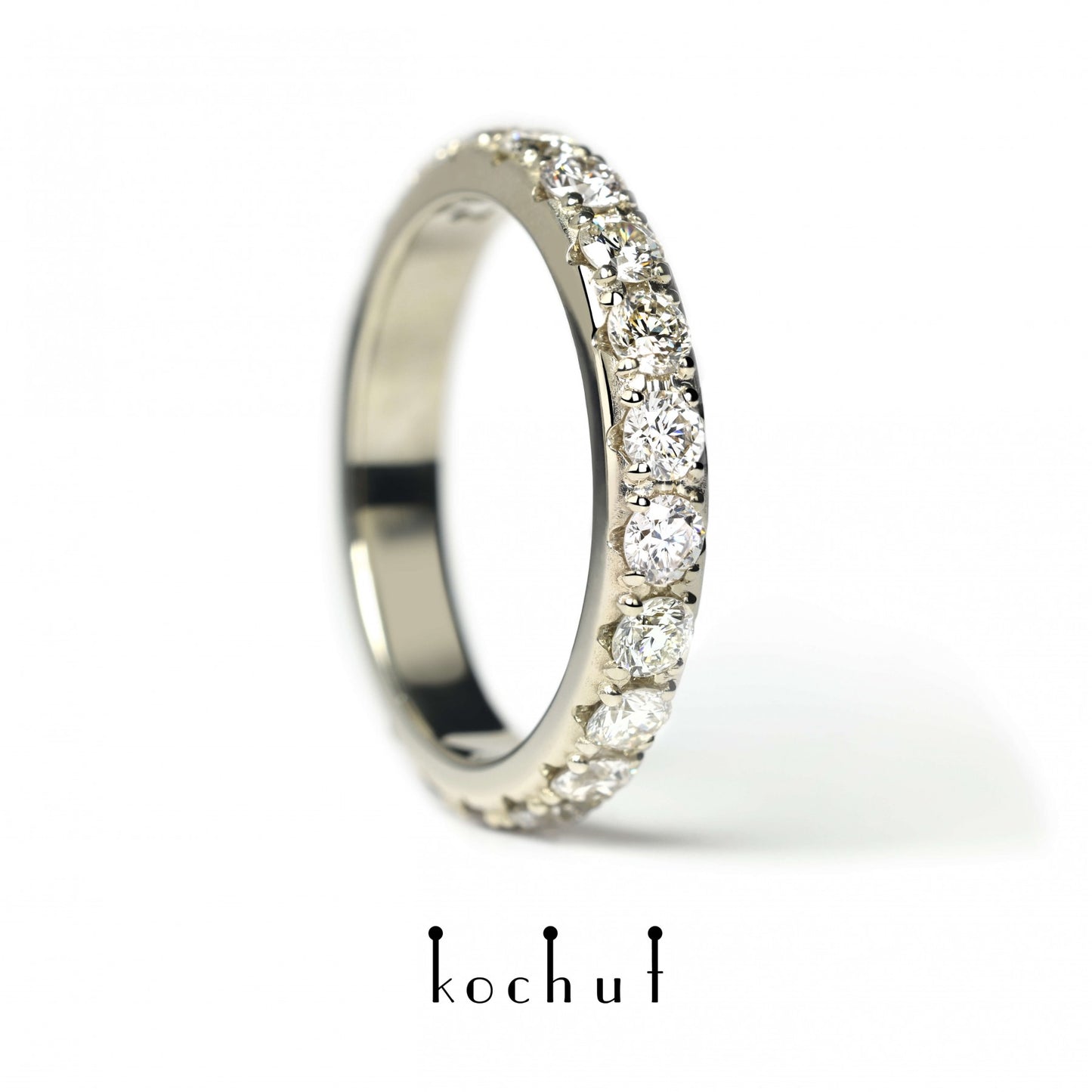 Meine Umlaufbahn — Ring aus Wießgold mit Diamanten