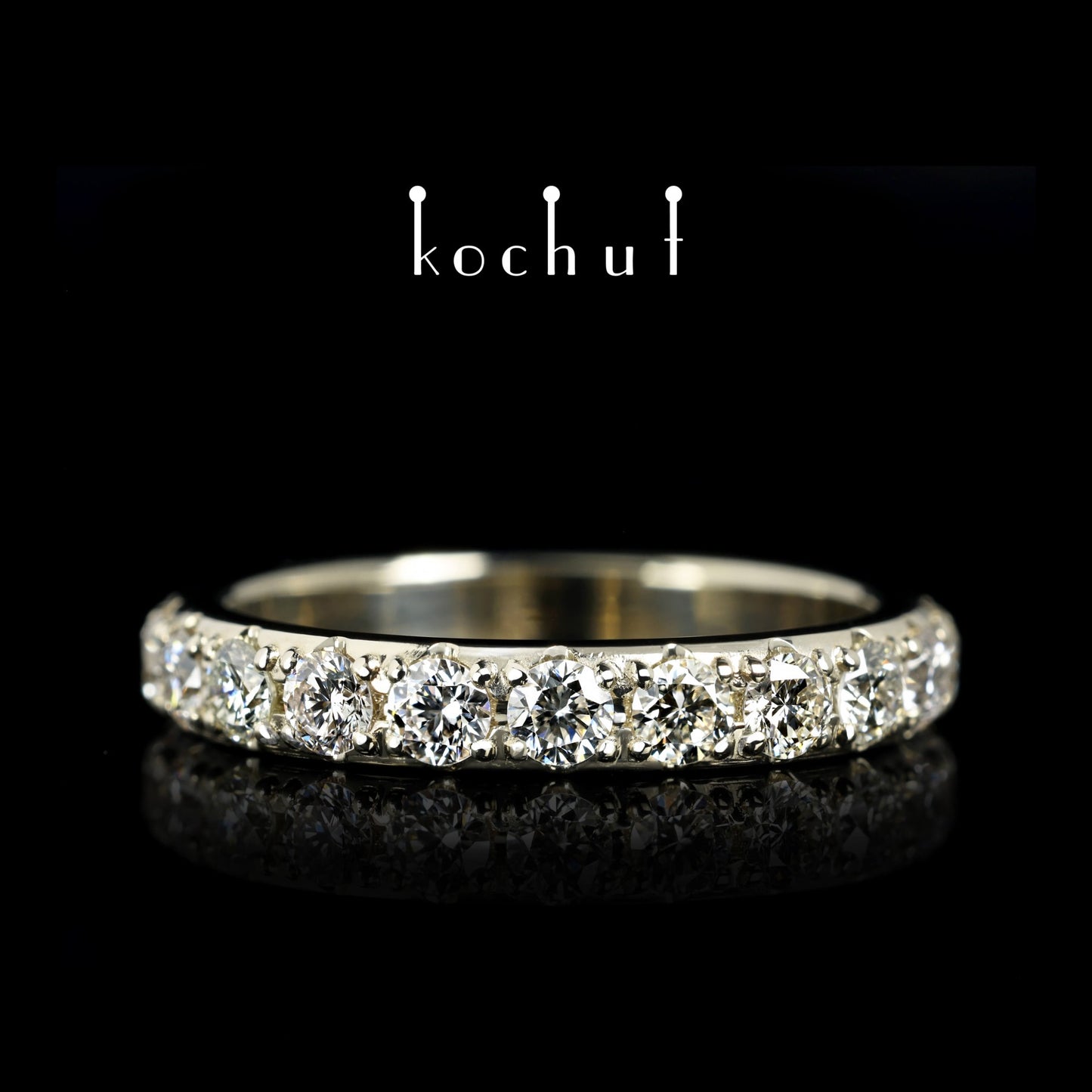 Meine Umlaufbahn — Ring aus Wießgold mit Diamanten