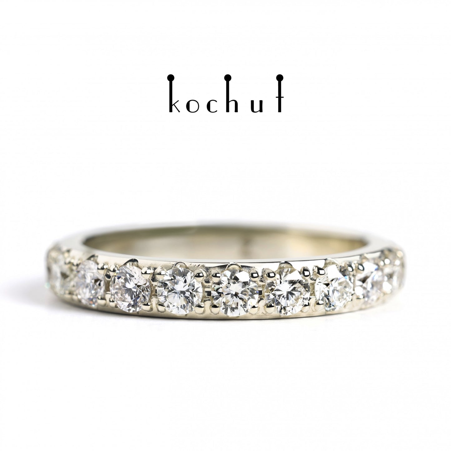 Meine Umlaufbahn — Ring aus Wießgold mit Diamanten