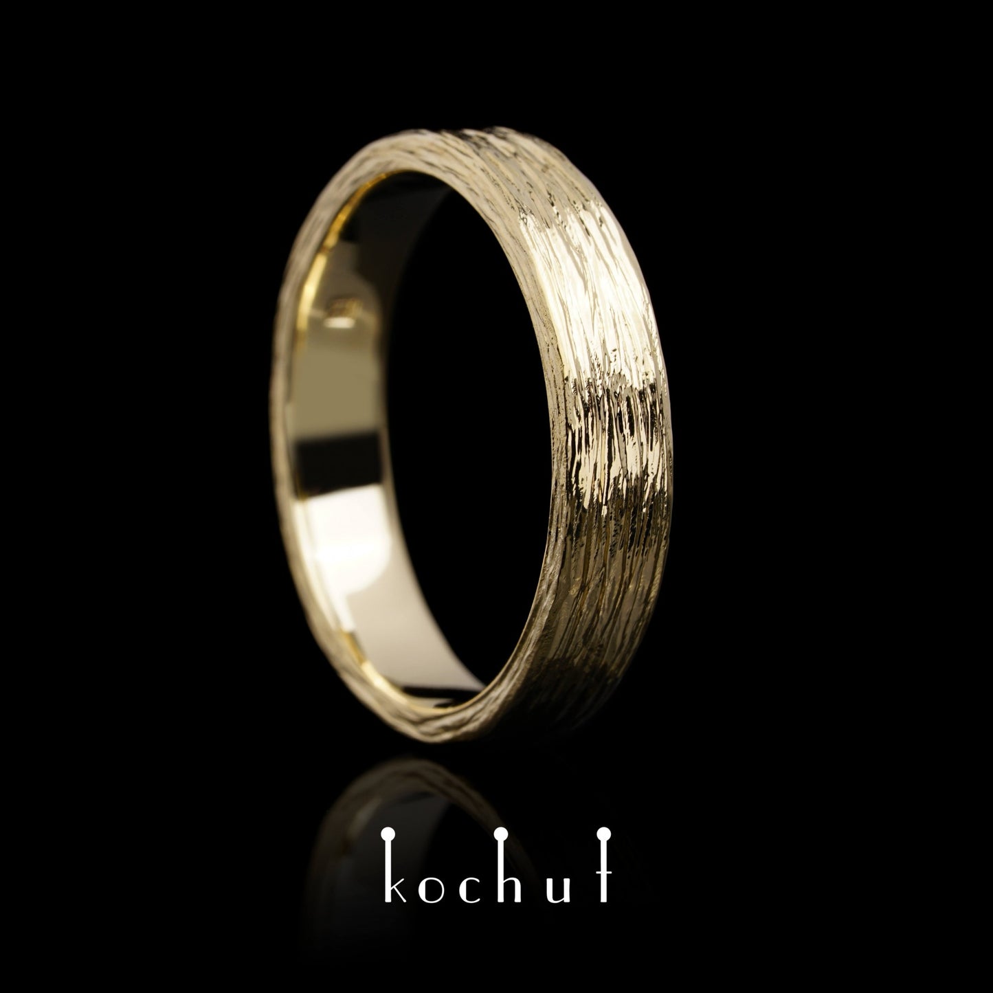 Baumrinde — Ehering aus Gelbgold
