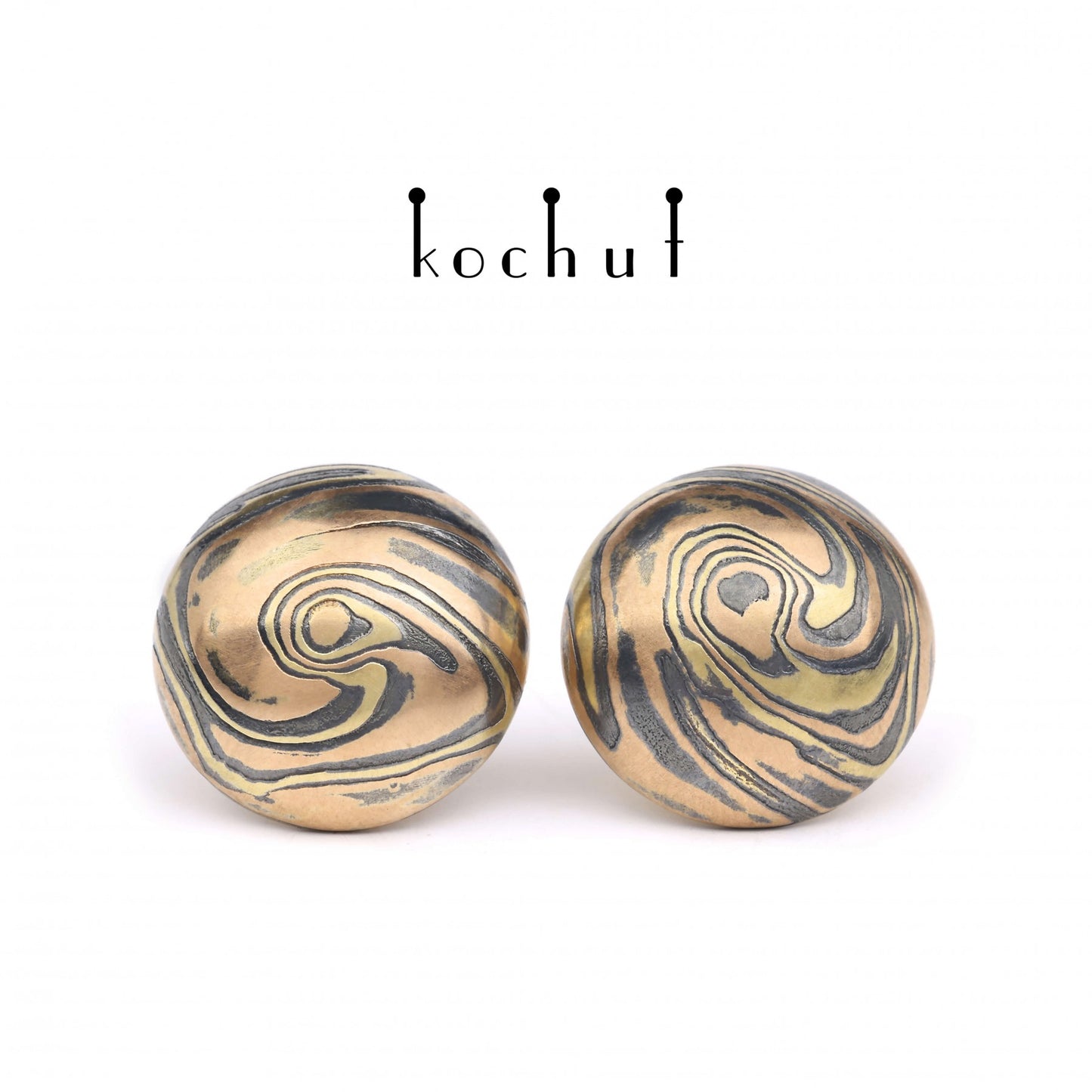 Whirlwind – Ohrringe aus Gelbgold, Rotgold sowie geätztem und oxidiertem Silber.