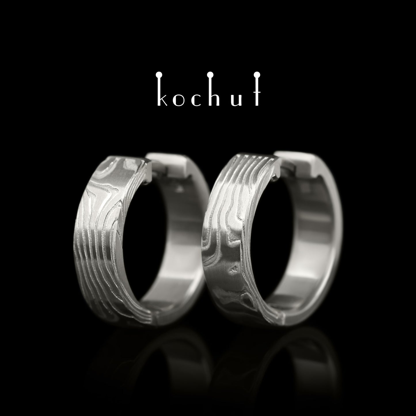 Yutori – Mokume-Ohrring aus Palladiumgold und geätztem Silber.
