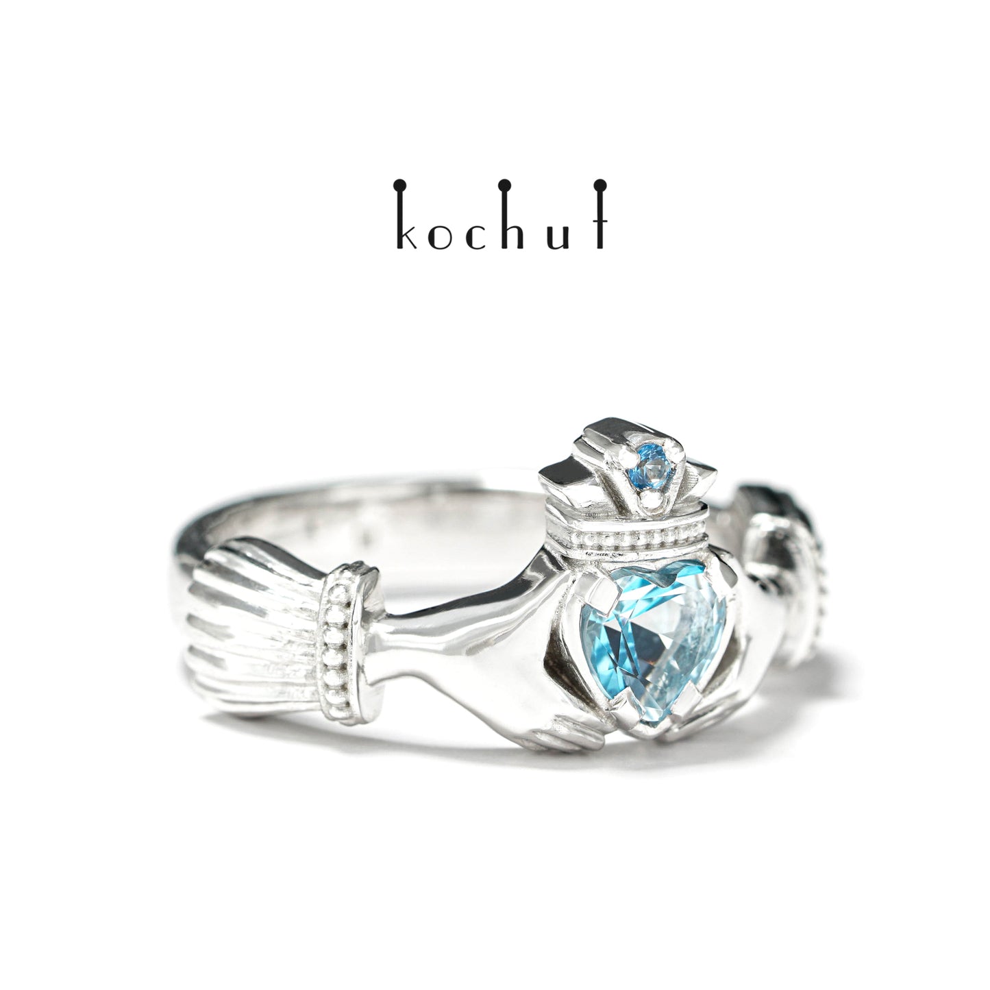 Claddagh: Liebe – Silberring mit Topasen, vergoldet mit weißem Rhodium