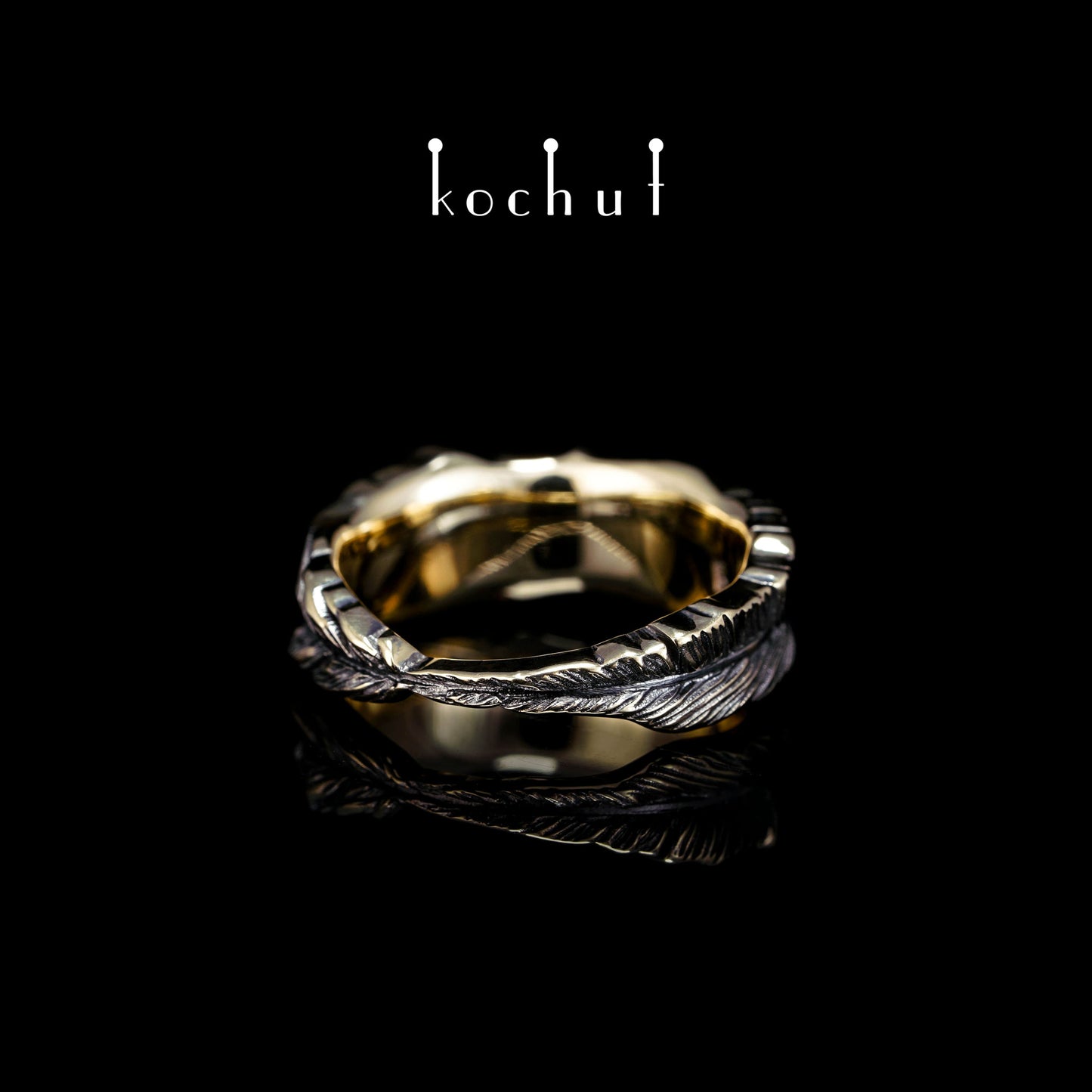 Kleine Feder — Ring aus Gelbgold mit schwarzem Rhodium