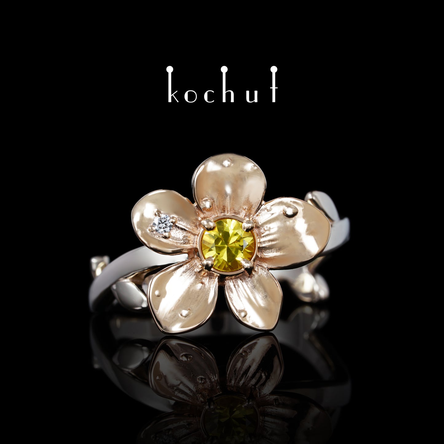 Violett — Verlobungsring aus Weiß- und Rotgold mit Saphir und Diamant