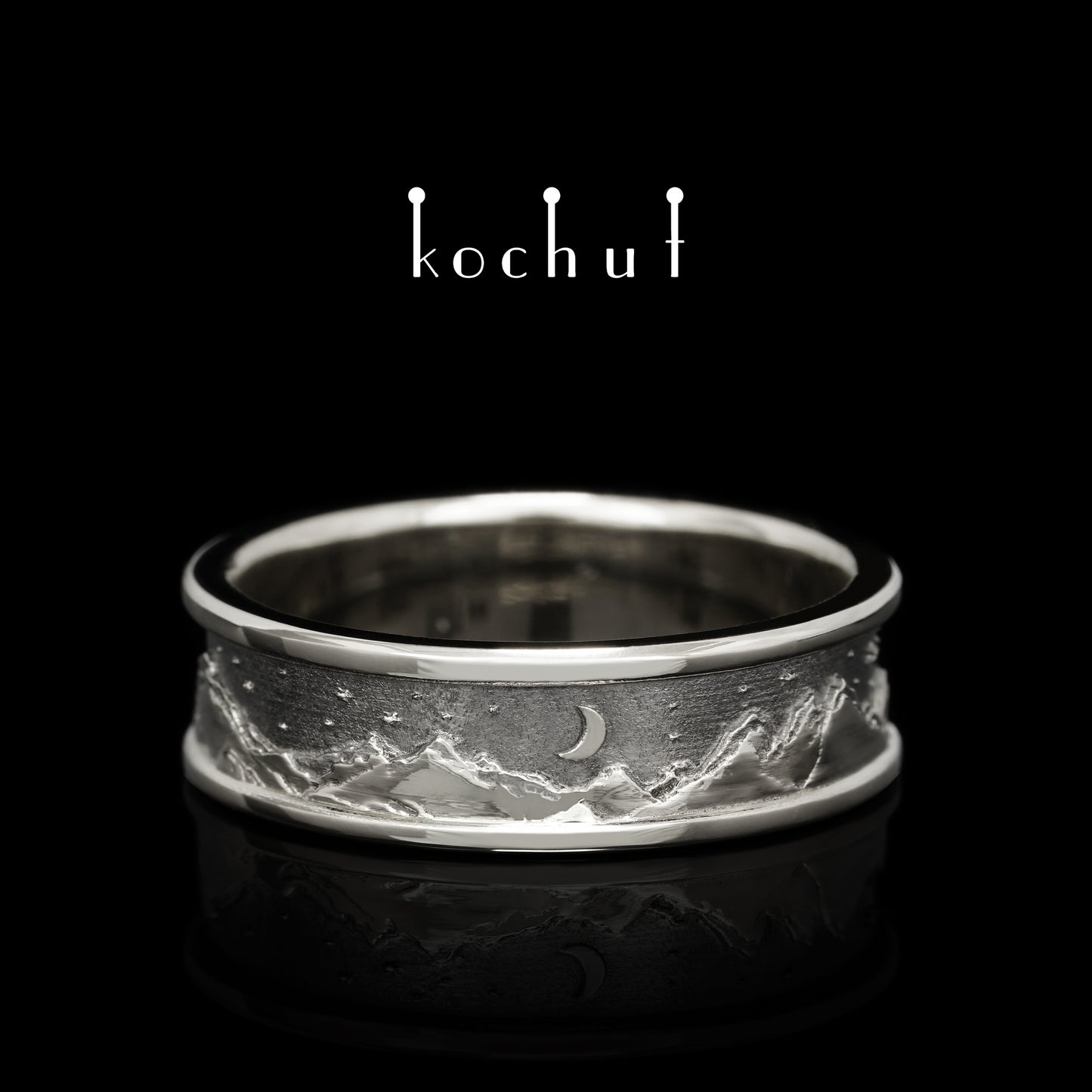 Höhen der Liebe: Sonne und Mond — Ehering aus oxidiertem Silber