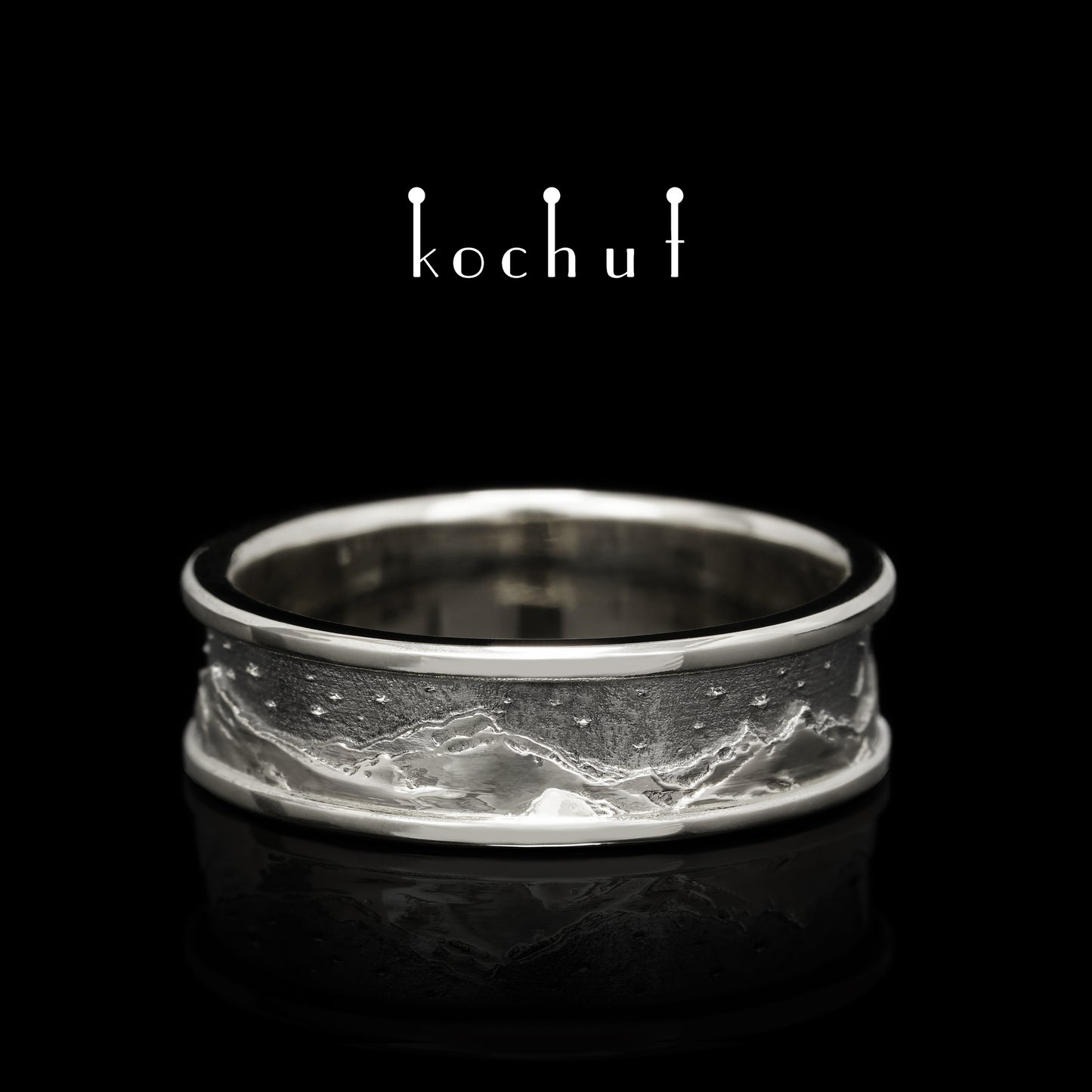Höhen der Liebe: Sonne und Mond — Ehering aus oxidiertem Silber