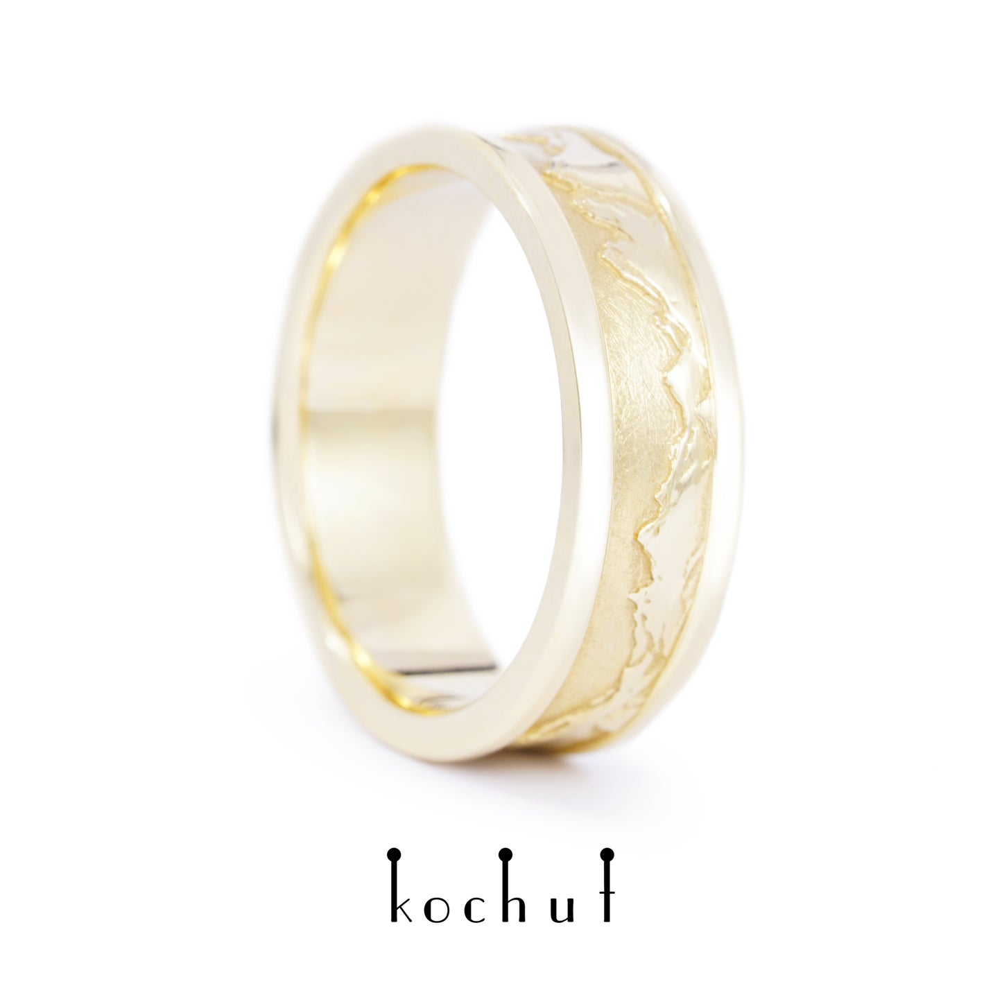 Gipfel der Liebe — Ehering aus Gelbgold
