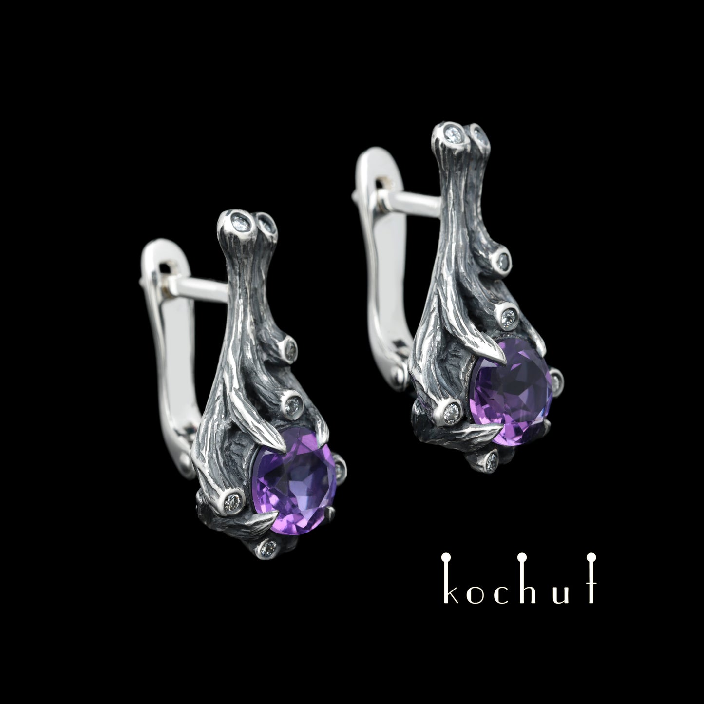 Verzauberter Wald — Ohrringe aus oxidiertem Silber mit Amethysten und Diamanten