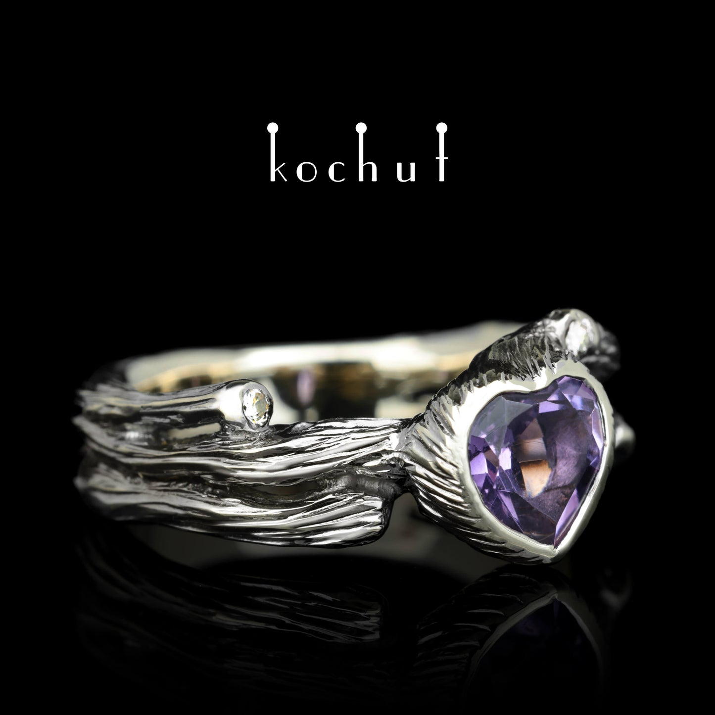 Herz des Waldes — Ring aus Weißgold mit Amethyst und Diamanten, beschichtet mit schwarzem Rhodium