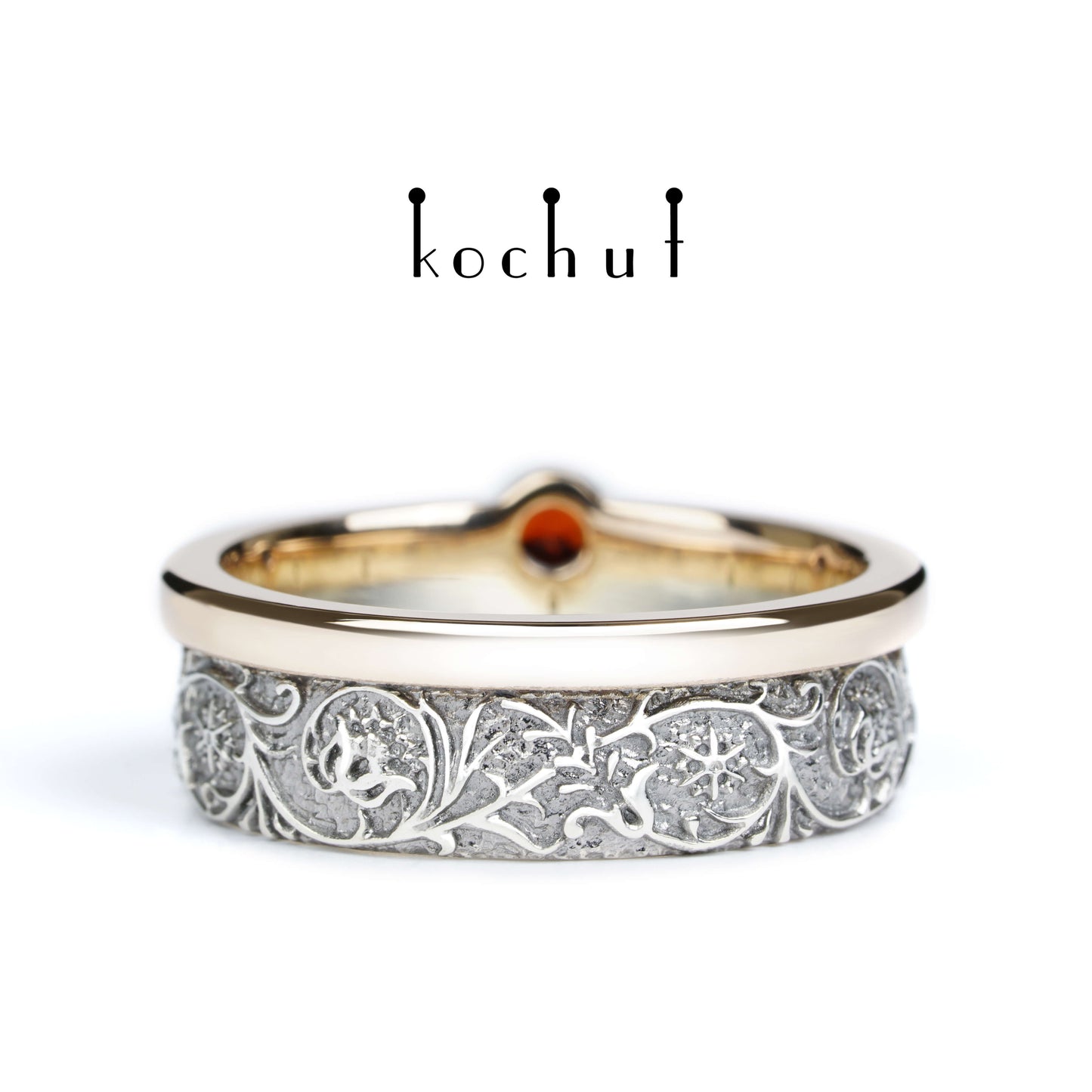 Harmonie der Natur — Ring aus Silber, Rotgold mit Granat, überzogen mit schwarzem Rhodium