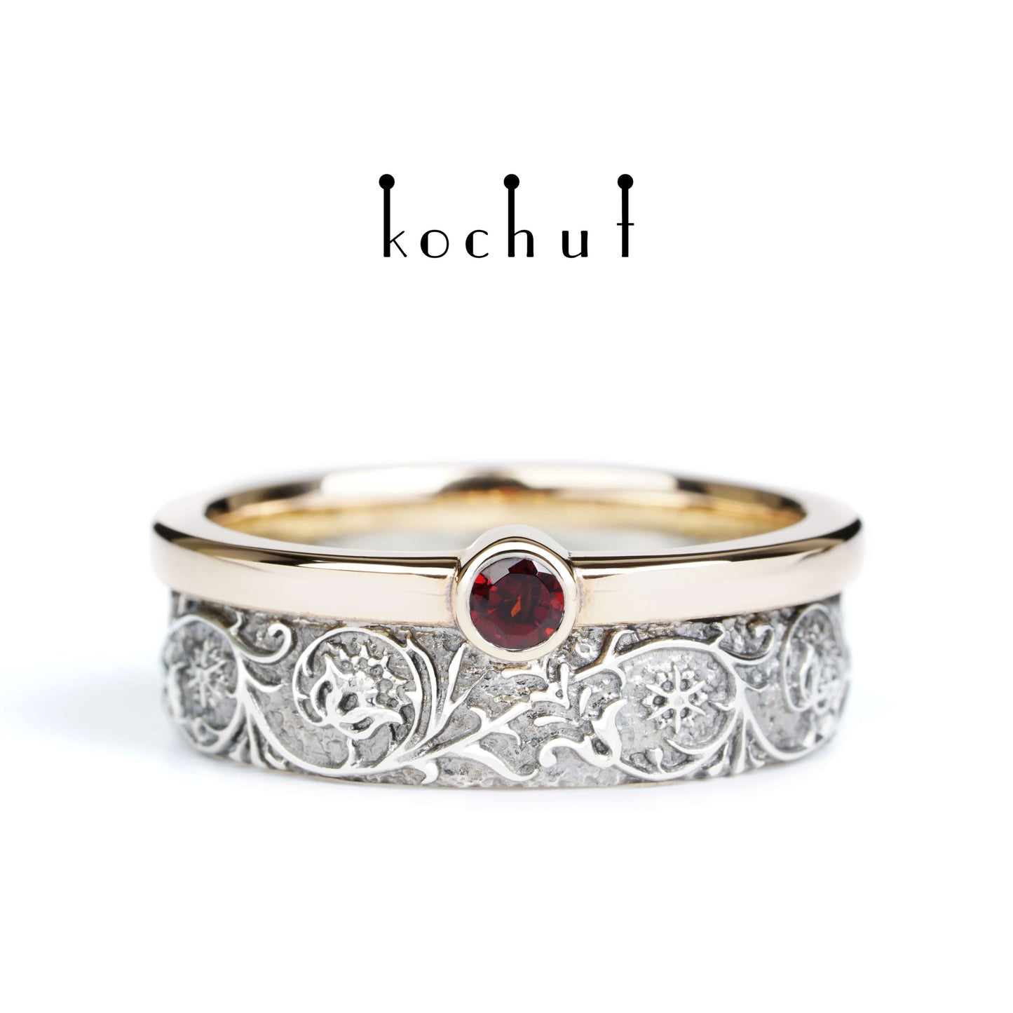Harmonie der Natur — Ring aus Silber, Rotgold mit Granat, überzogen mit schwarzem Rhodium