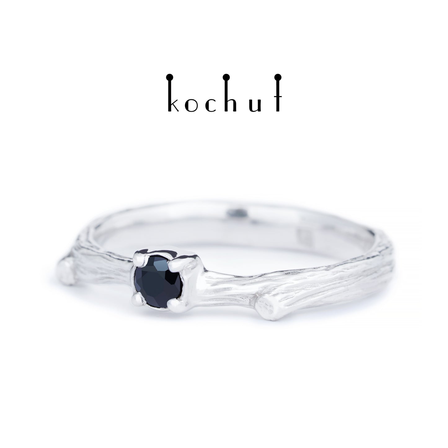 Zartes Zweig — silberner Ring mit Spinell, rhodiniert mit weißem Rhodium