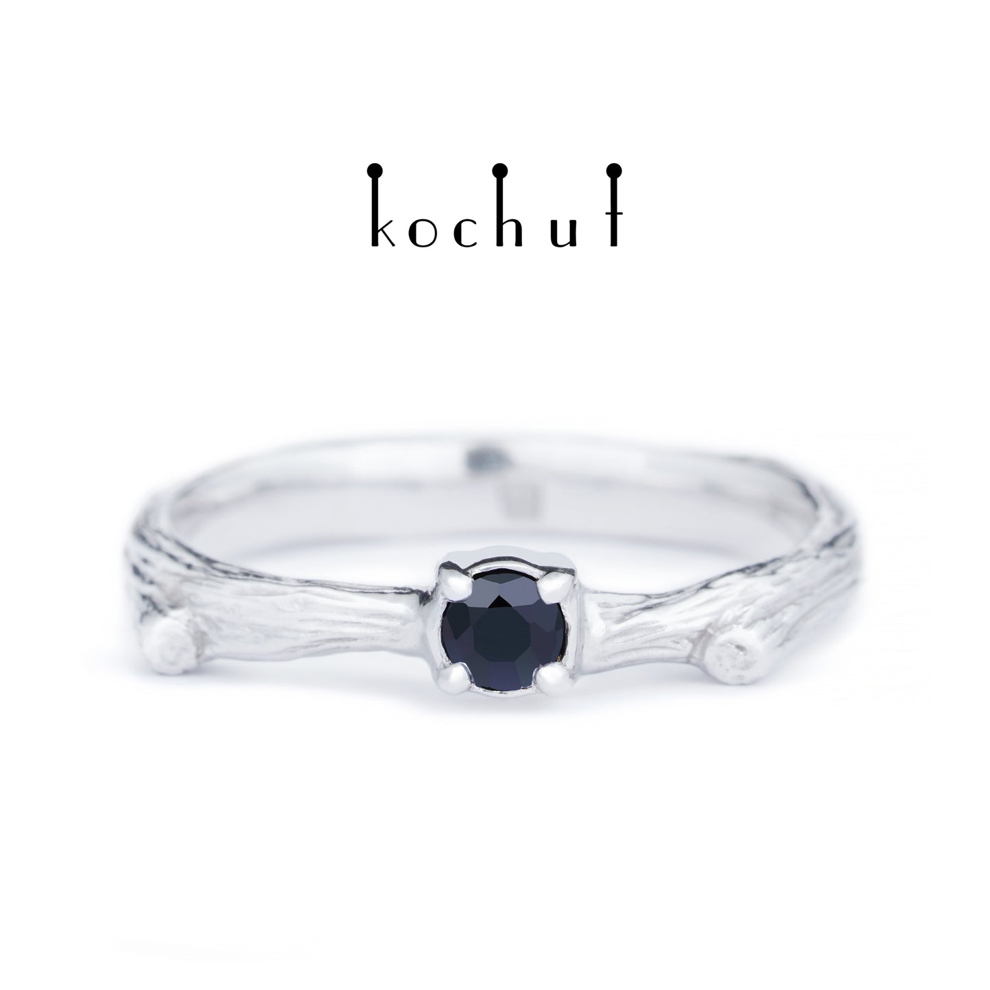 Zartes Zweig — silberner Ring mit Spinell, rhodiniert mit weißem Rhodium