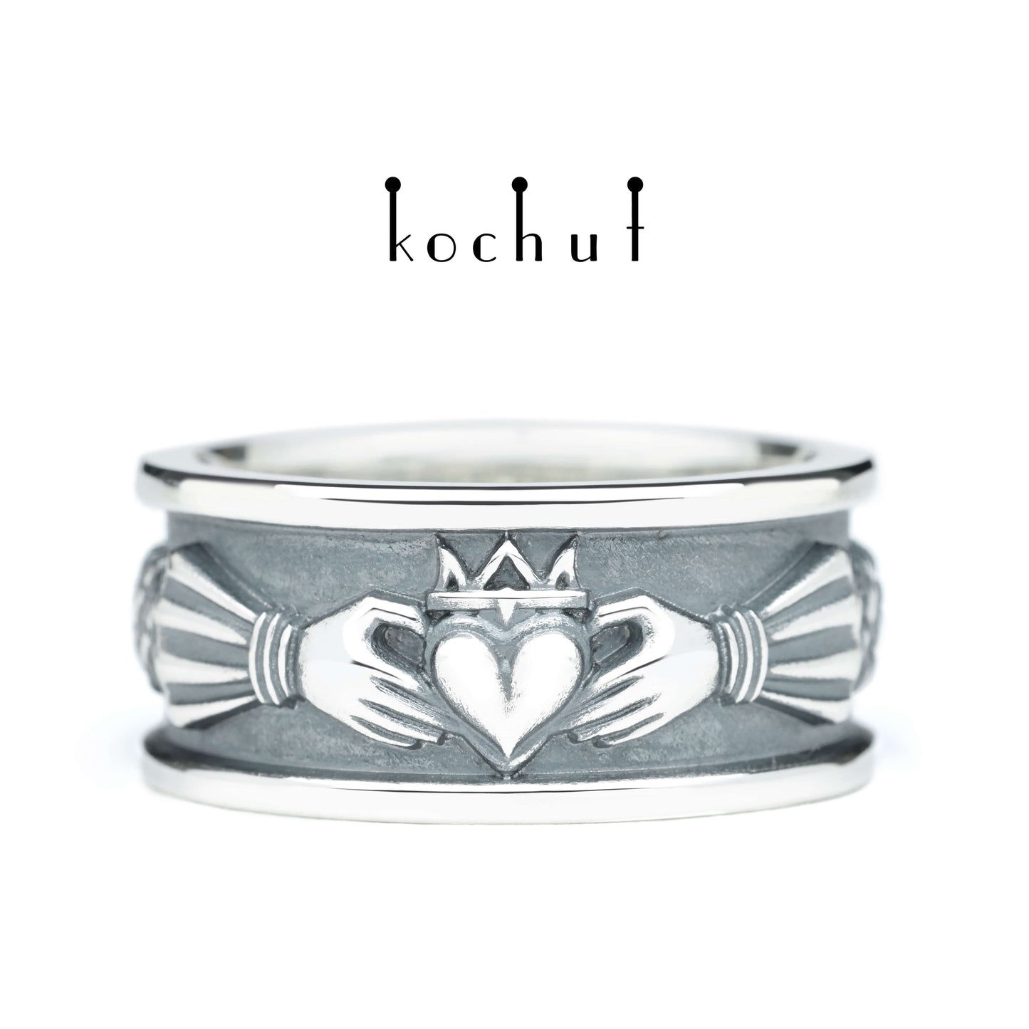 Claddagh — Ring aus oxidiertem Silber
