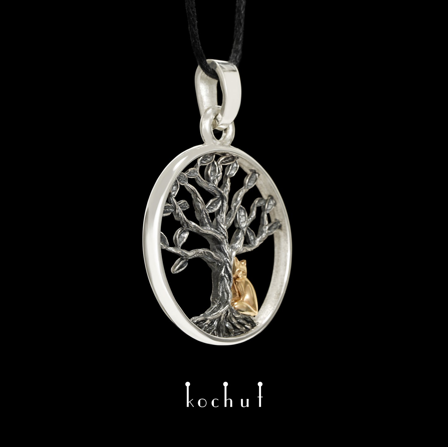 Lebensbaum mit kleinem Fuchs — Anhänger aus oxidiertem Silber und Rotgold