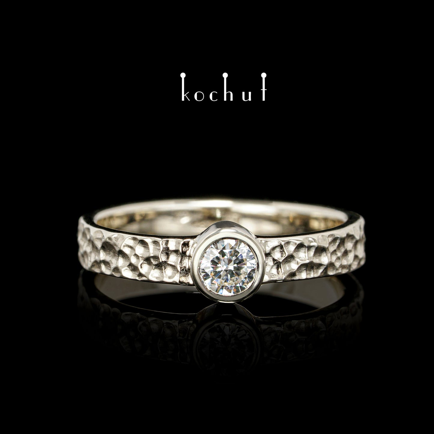 Der Weg des Lebens — Weißgold-Verlobungsring mit Diamant