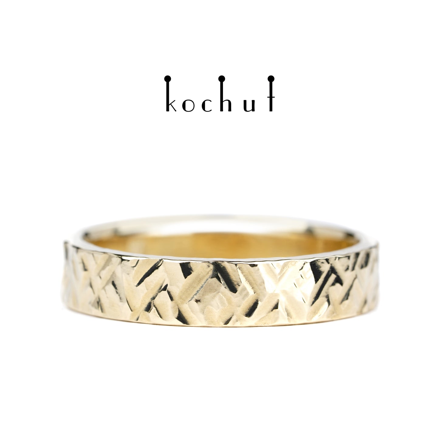 Storm — geschmiedeter Ring aus Gelbgold