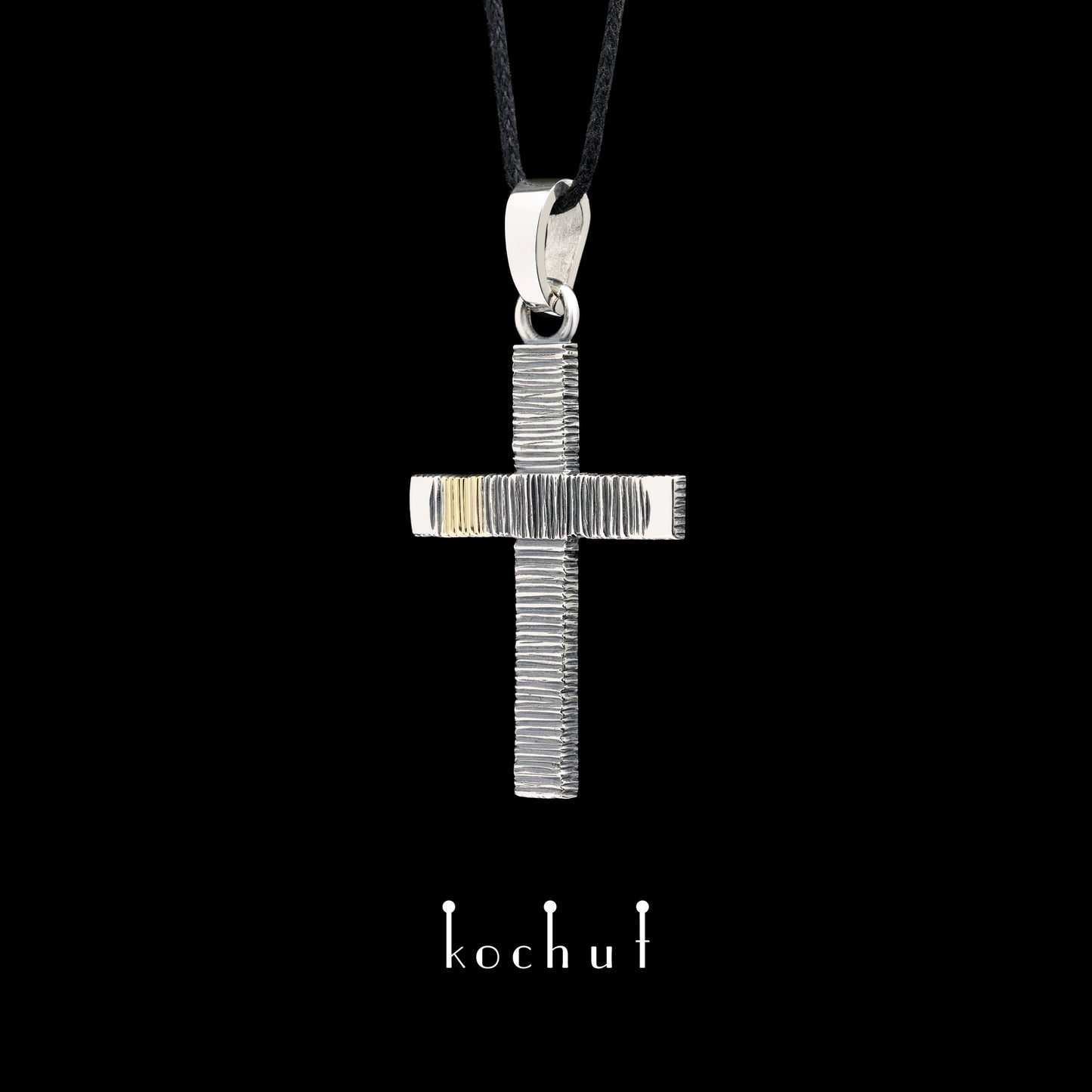 Lichtzeichen — Kreuz aus oxidiertem Silber und Gelbgold