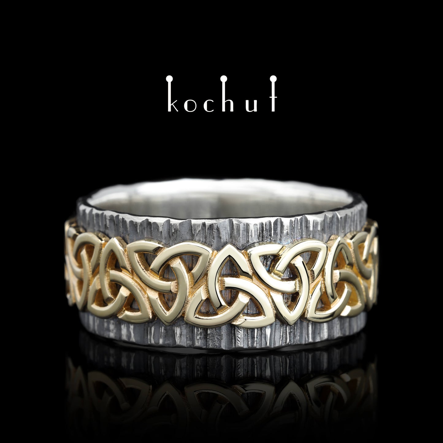 Keltisches Muster — Ring aus oxidiertem Silber und Gelbgold