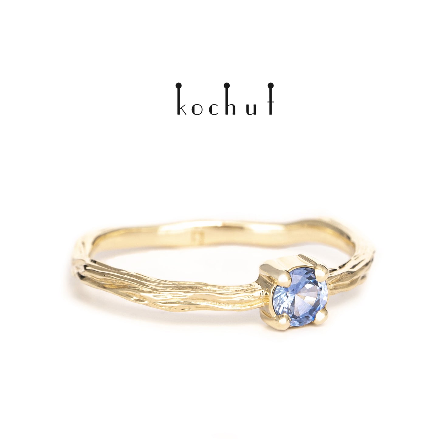 Winterzweig — Ring aus Gelbgold mit Kornblumen-Saphir