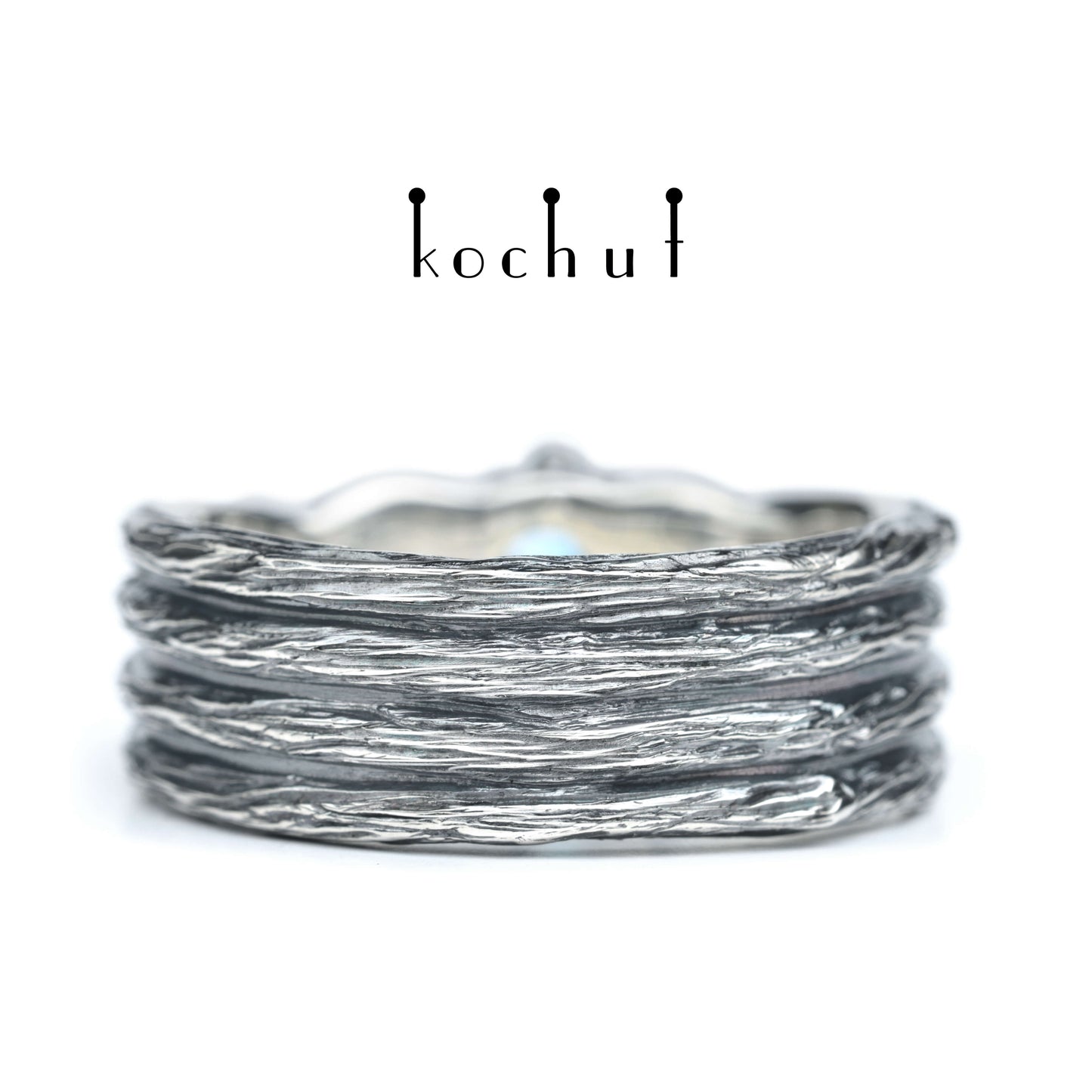 All-Seeing Eye — Ring aus oxidiertem Silber mit Topas