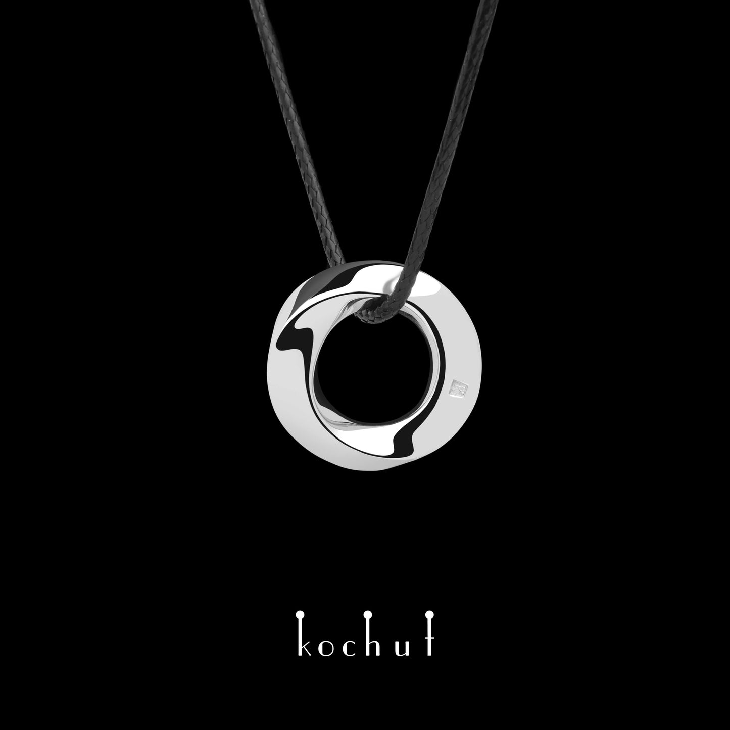 Mobius-Band — silbernes Anhänger, beschichtet mit weißem Rhodium