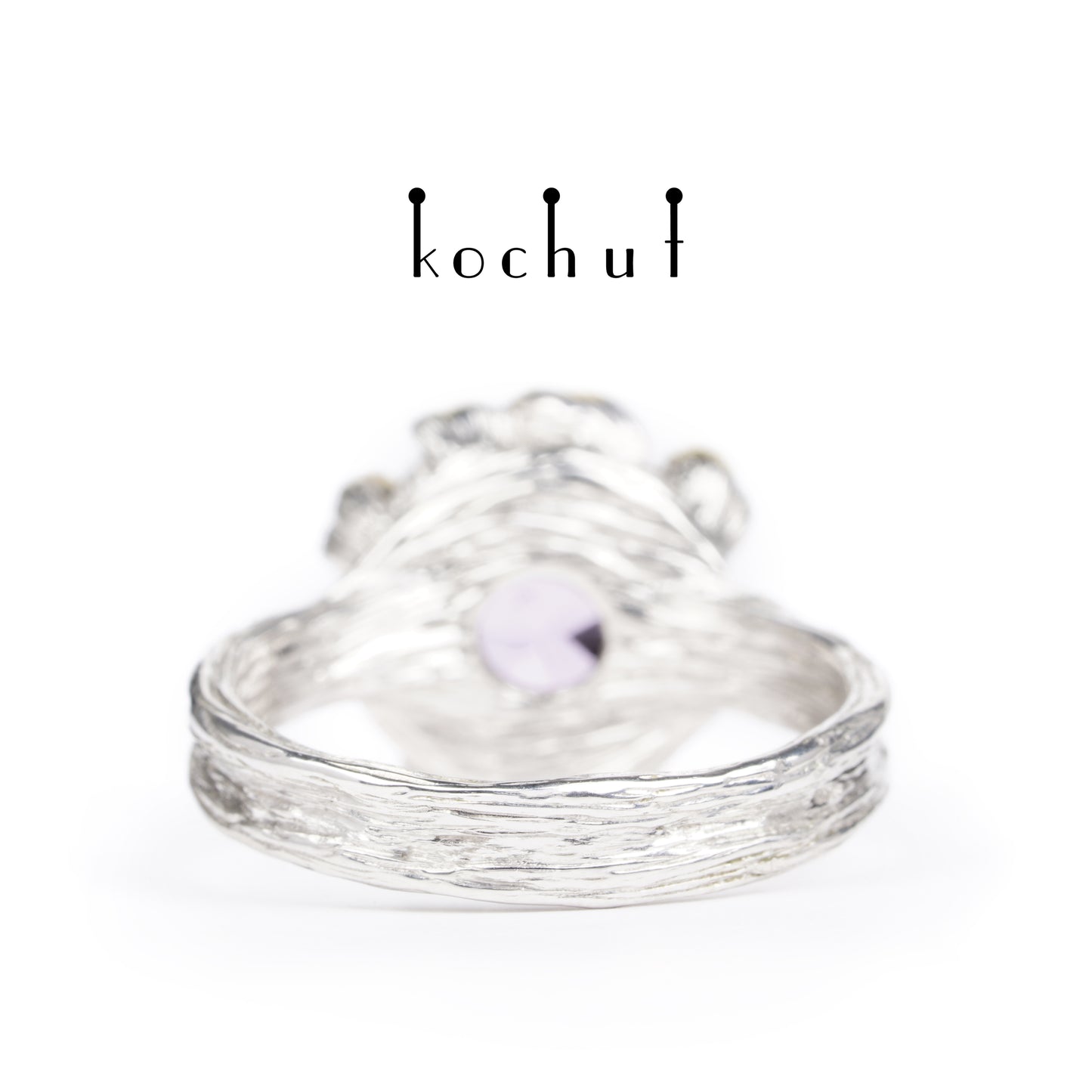 Pfingstrose — silberner Ring mit Amethyst, beschichtet mit weißem Rhodium und Vergoldung