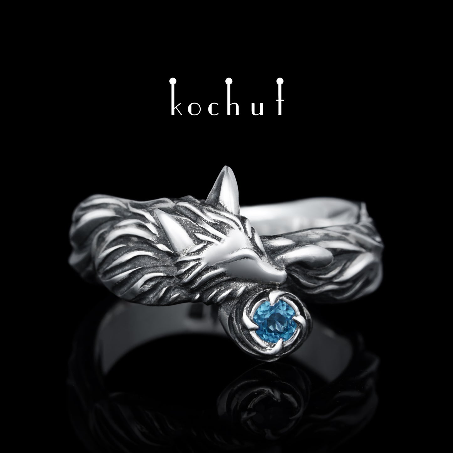 Kleiner Fuchs — Ring aus oxidiertem Silber mit Topas