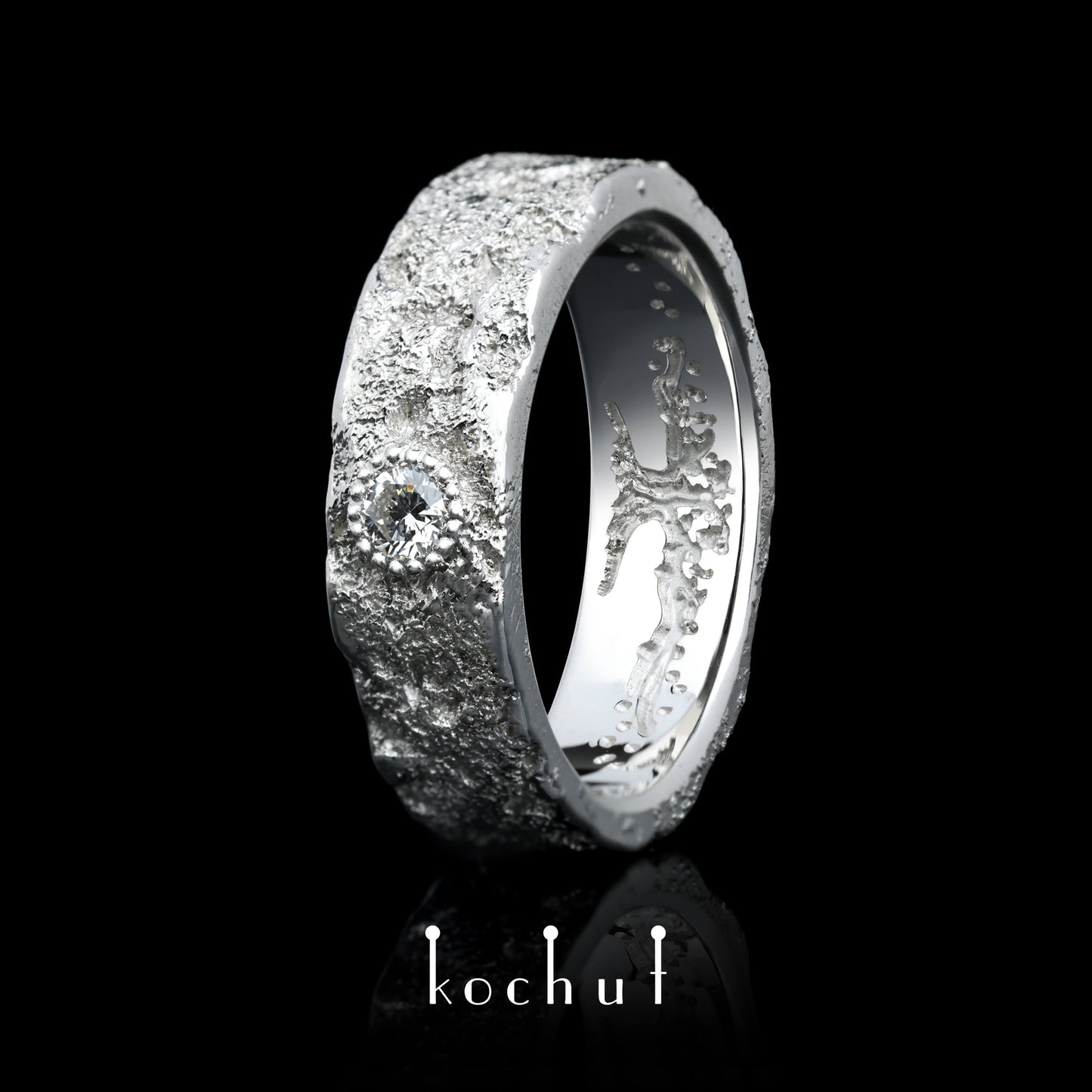 Leib und Seele mit dem Baum des Lebens — Weißgold-Ehering, weißgoldbeschichtet, und Diamant