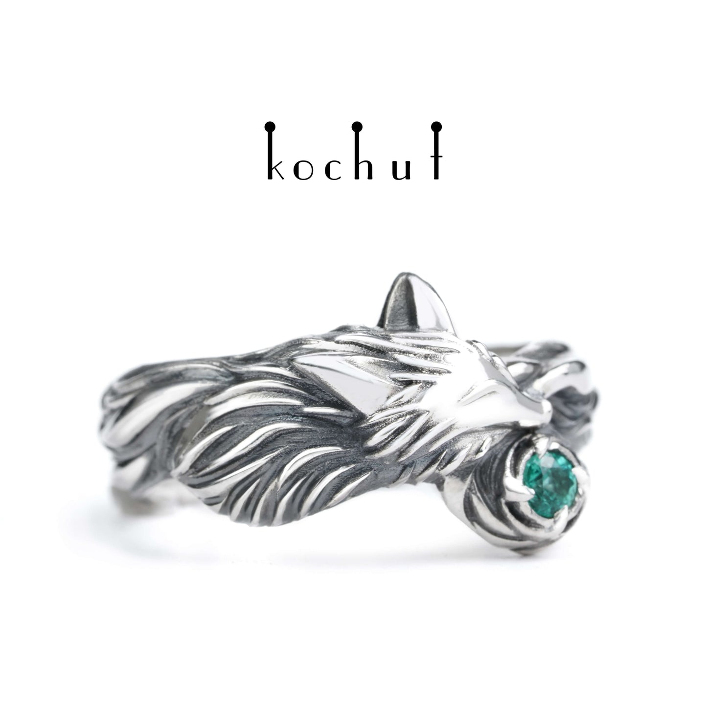 Kleiner Fuchs — Ring aus oxidiertem Silber mit Smaragd