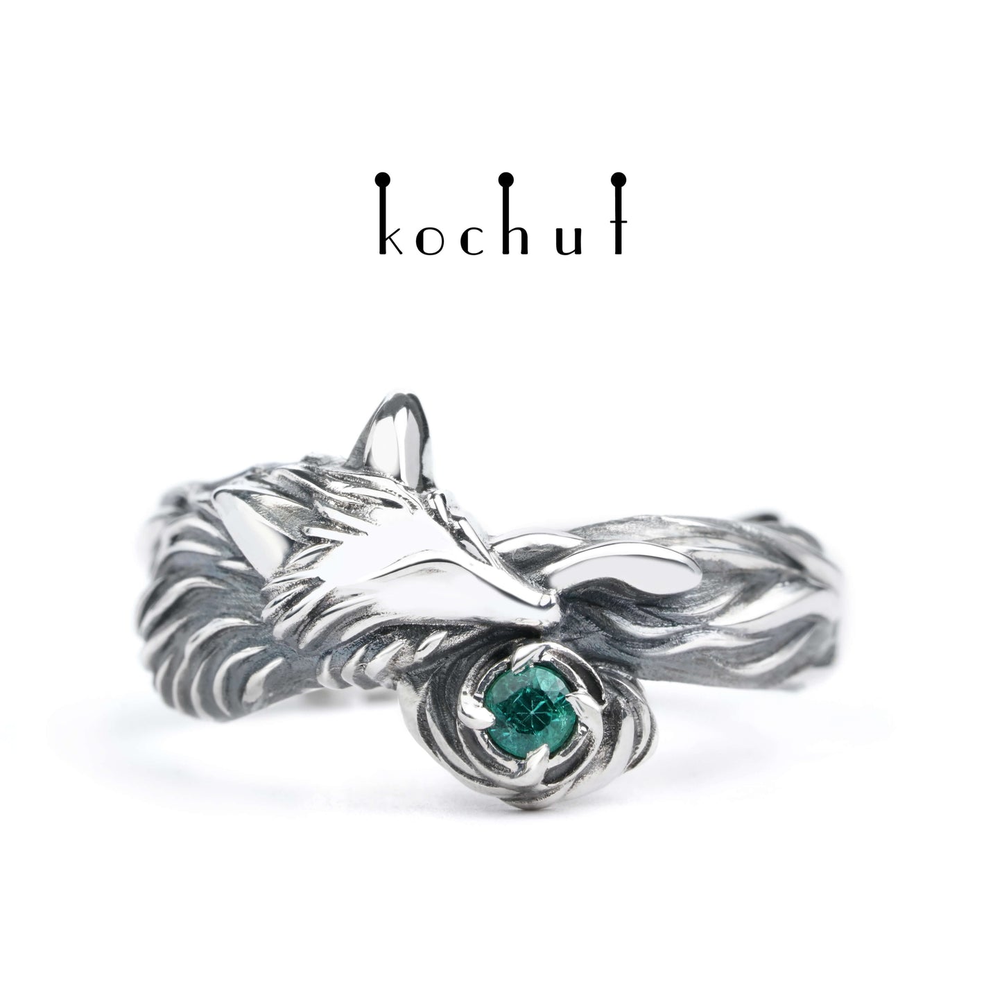 Kleiner Fuchs — Ring aus oxidiertem Silber mit Smaragd