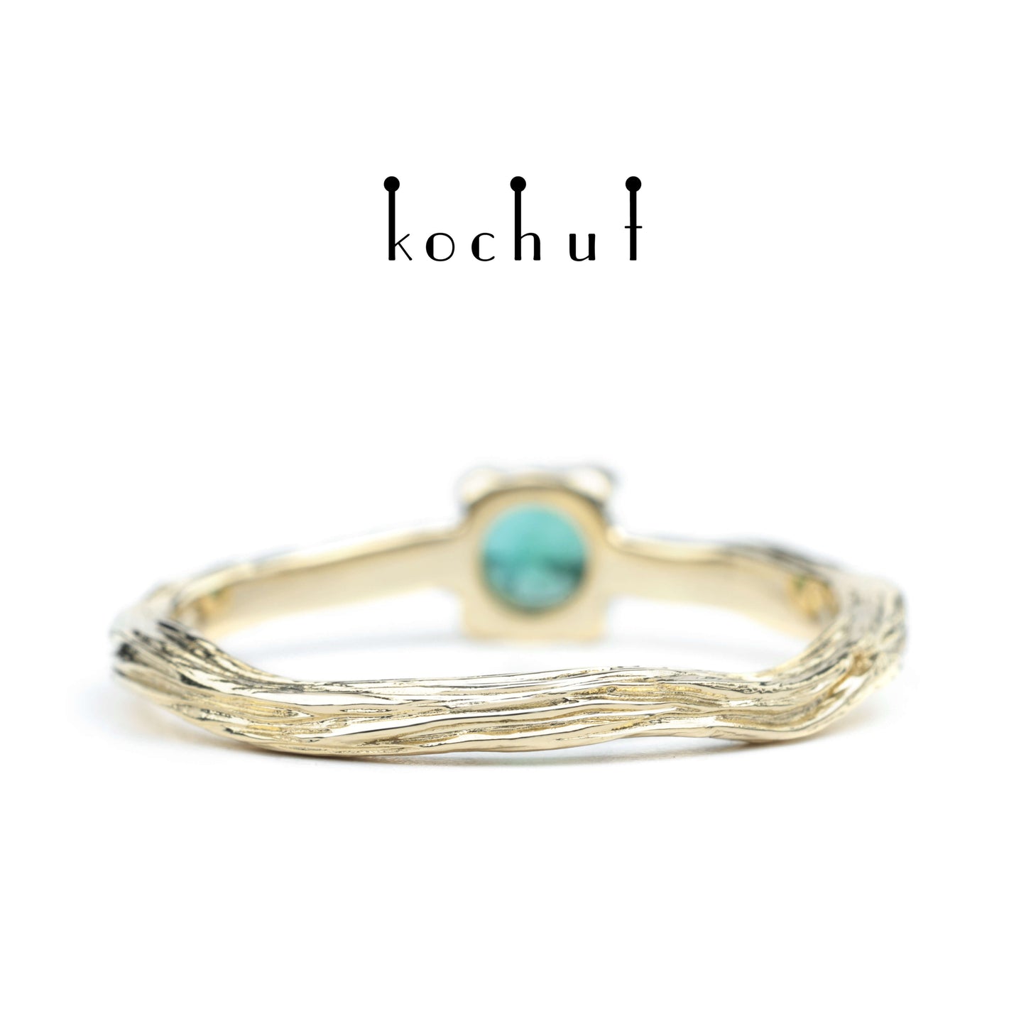 Winterzweig — Ring aus Gelbgold mit Smaragd