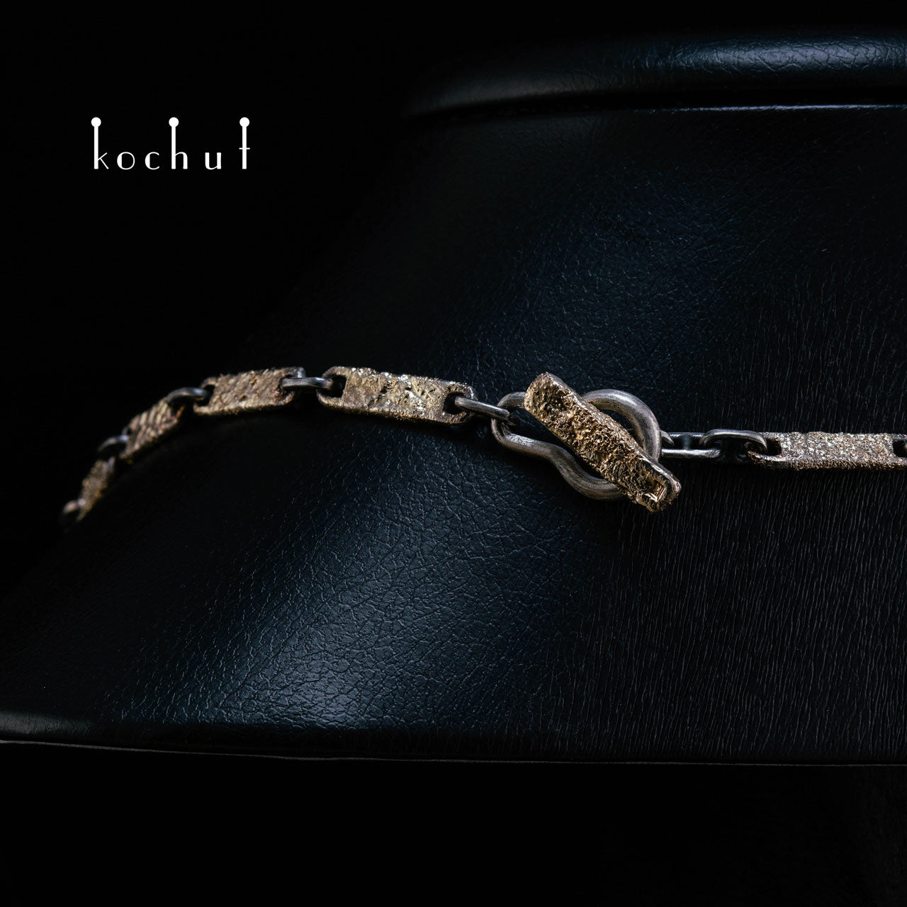 Leib und Seele — eine Kette aus oxidiertem Silber und Gelbgold