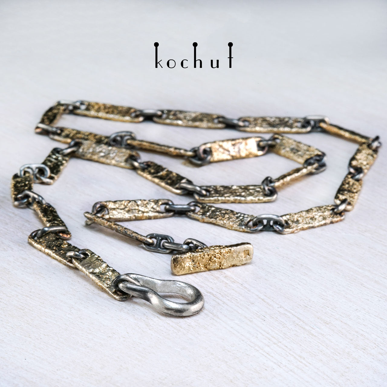 Leib und Seele — eine Kette aus oxidiertem Silber und Gelbgold