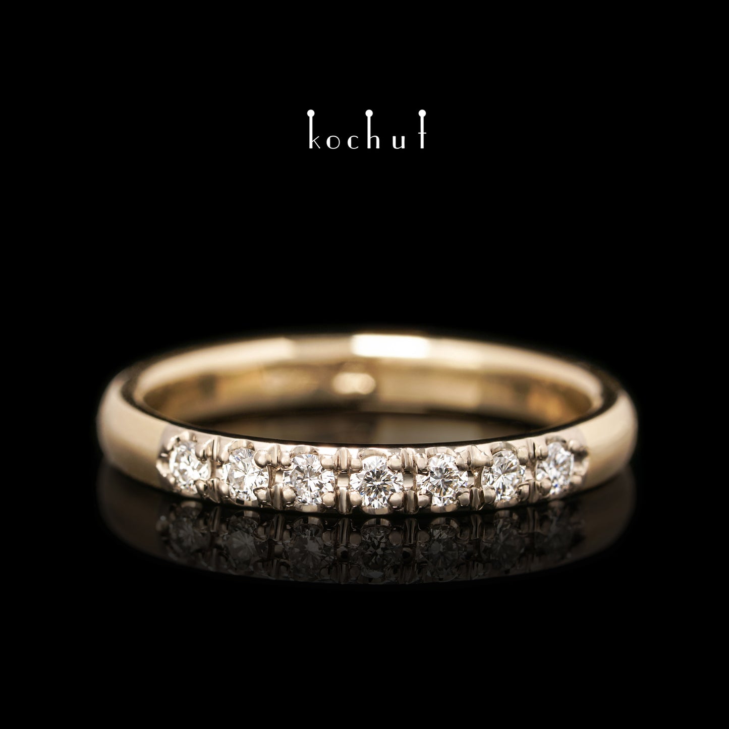 Subtile Unterton — Verlobungsring aus Gelbgold, Palladiumgold und mit Diamanten