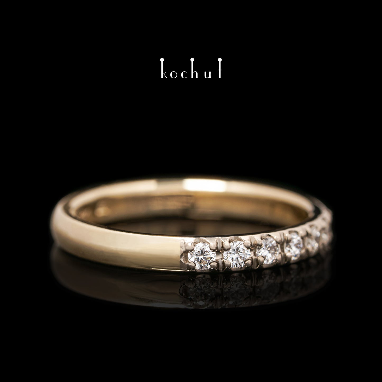 Subtile Unterton — Verlobungsring aus Gelbgold, Palladiumgold und mit Diamanten