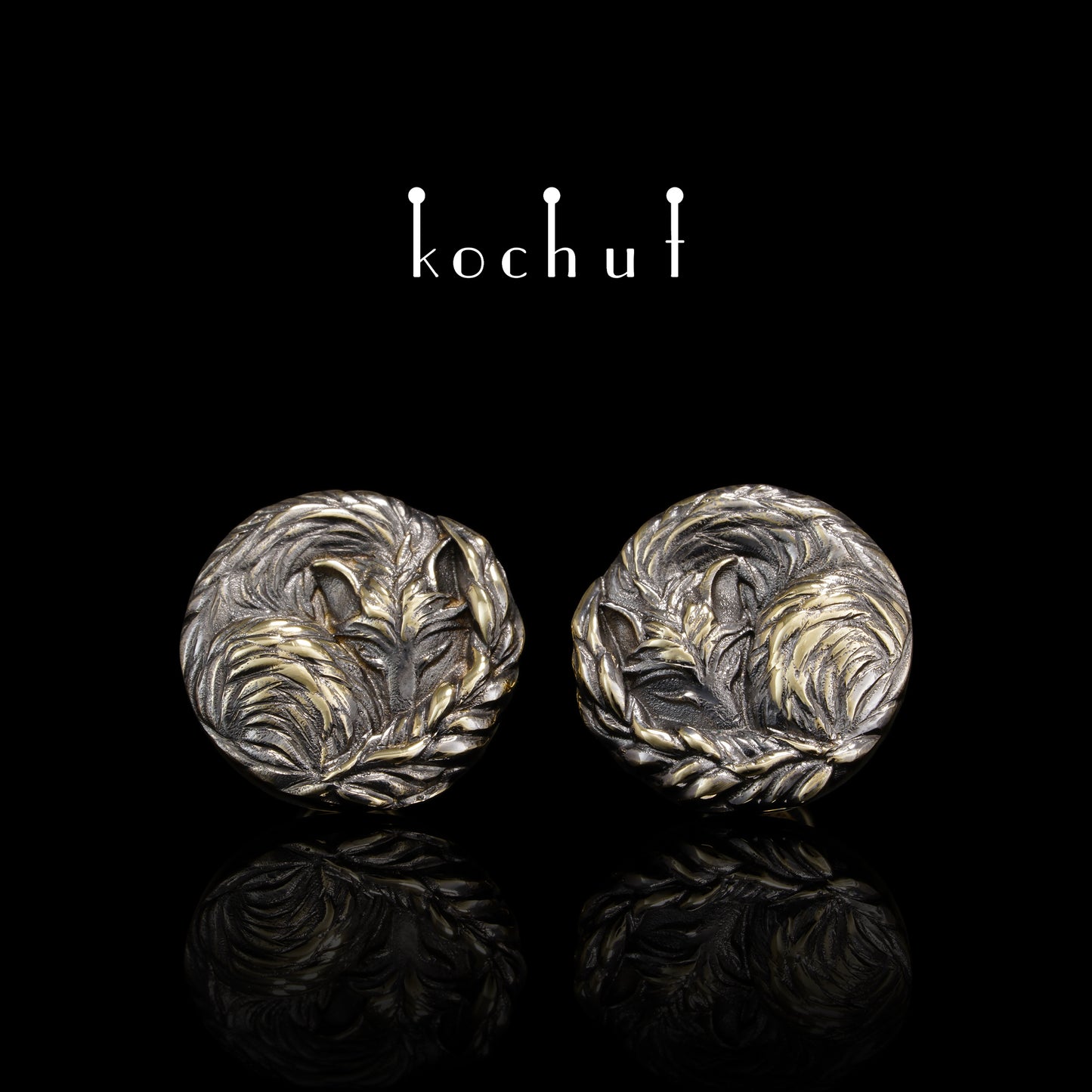 Füchse — Stecker-Ohrringe aus Gelbgold, überzogen mit schwarzem Rhodium