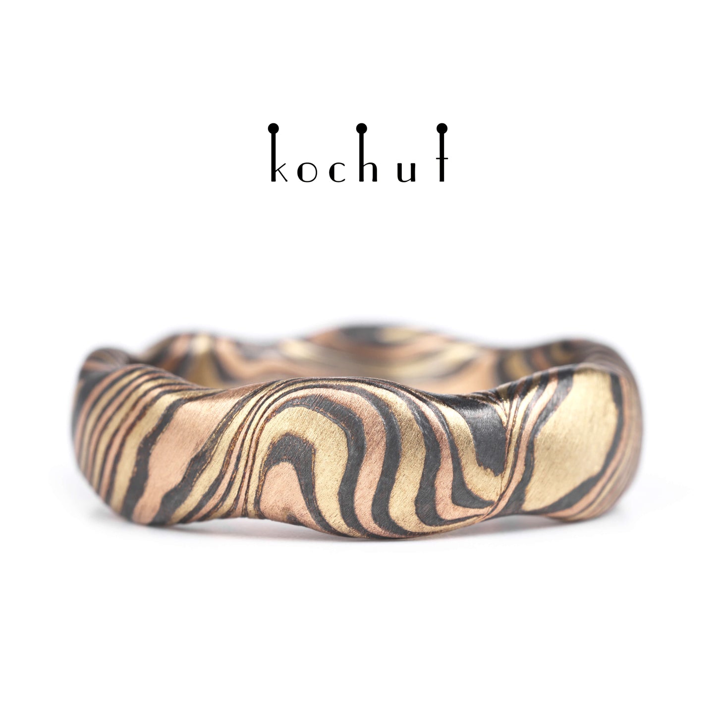 Waves — Mokume-Ehering aus Rotgold, Gelbgold sowie graviertem und oxidiertem Silber