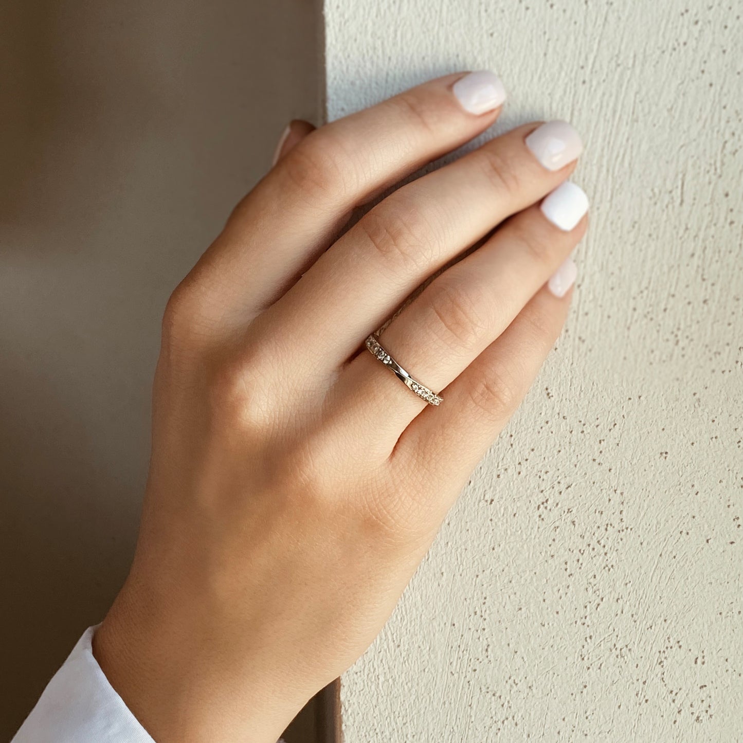 Meine Inspiration — Ring aus Weißgold mit Diamanten, beschichtet mit weißem Rhodium