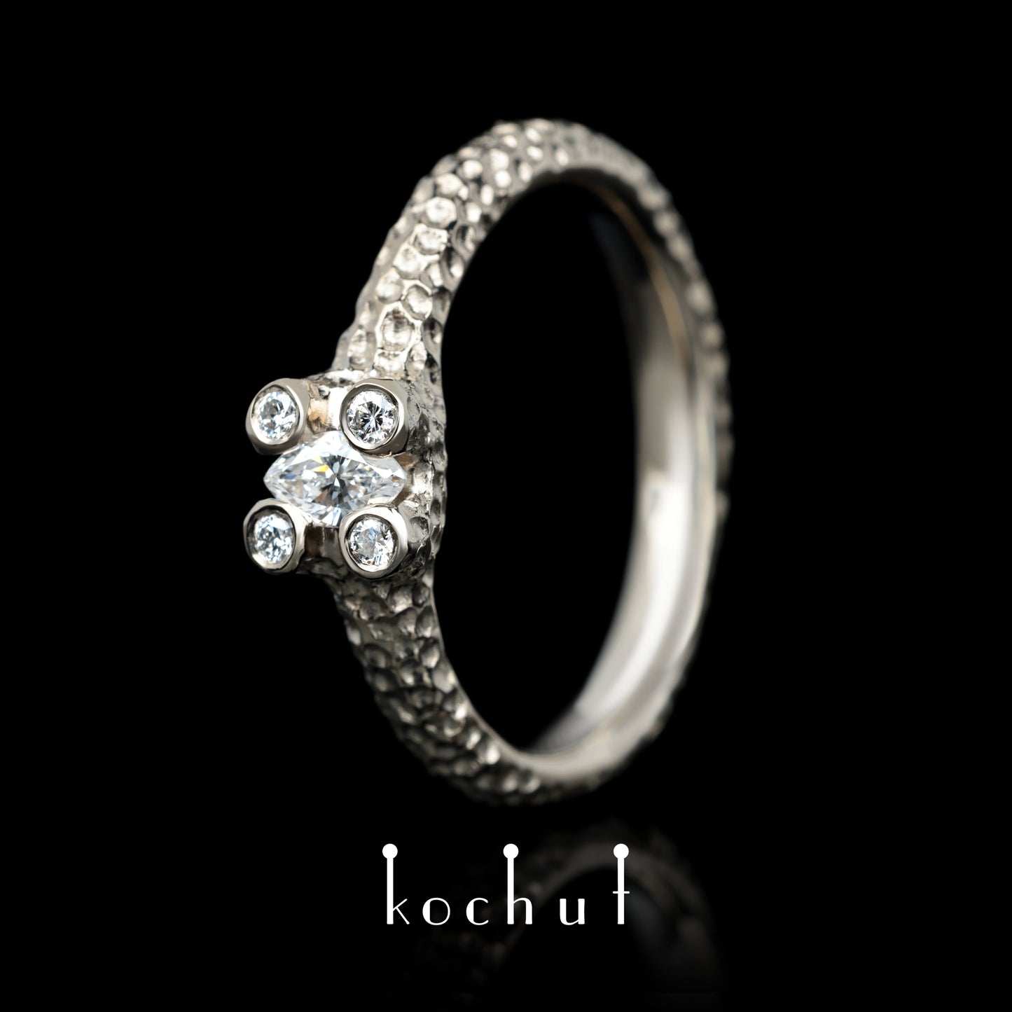 Sternblume — Verlobungsdiamant-Ring aus Palladium 18 Karat Gold