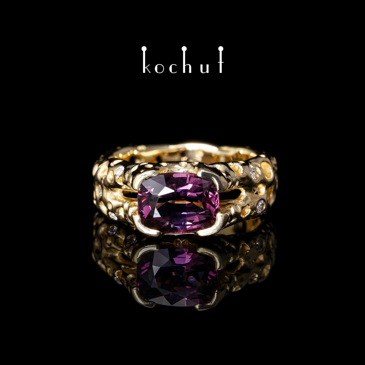 Oriental Tale — Ring aus gelbem 18-karätigem Gold mit Spinell und Diamanten