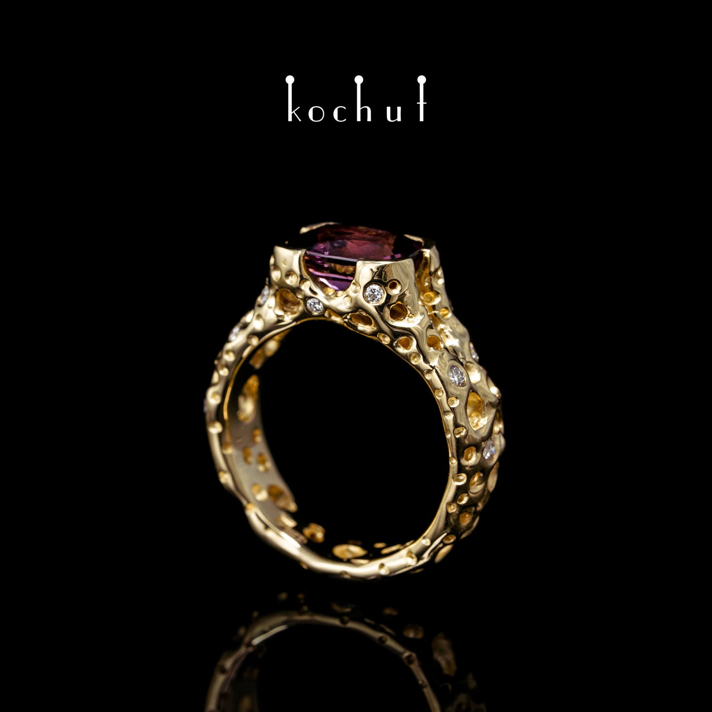 Oriental Tale — Ring aus gelbem 18-karätigem Gold mit Spinell und Diamanten