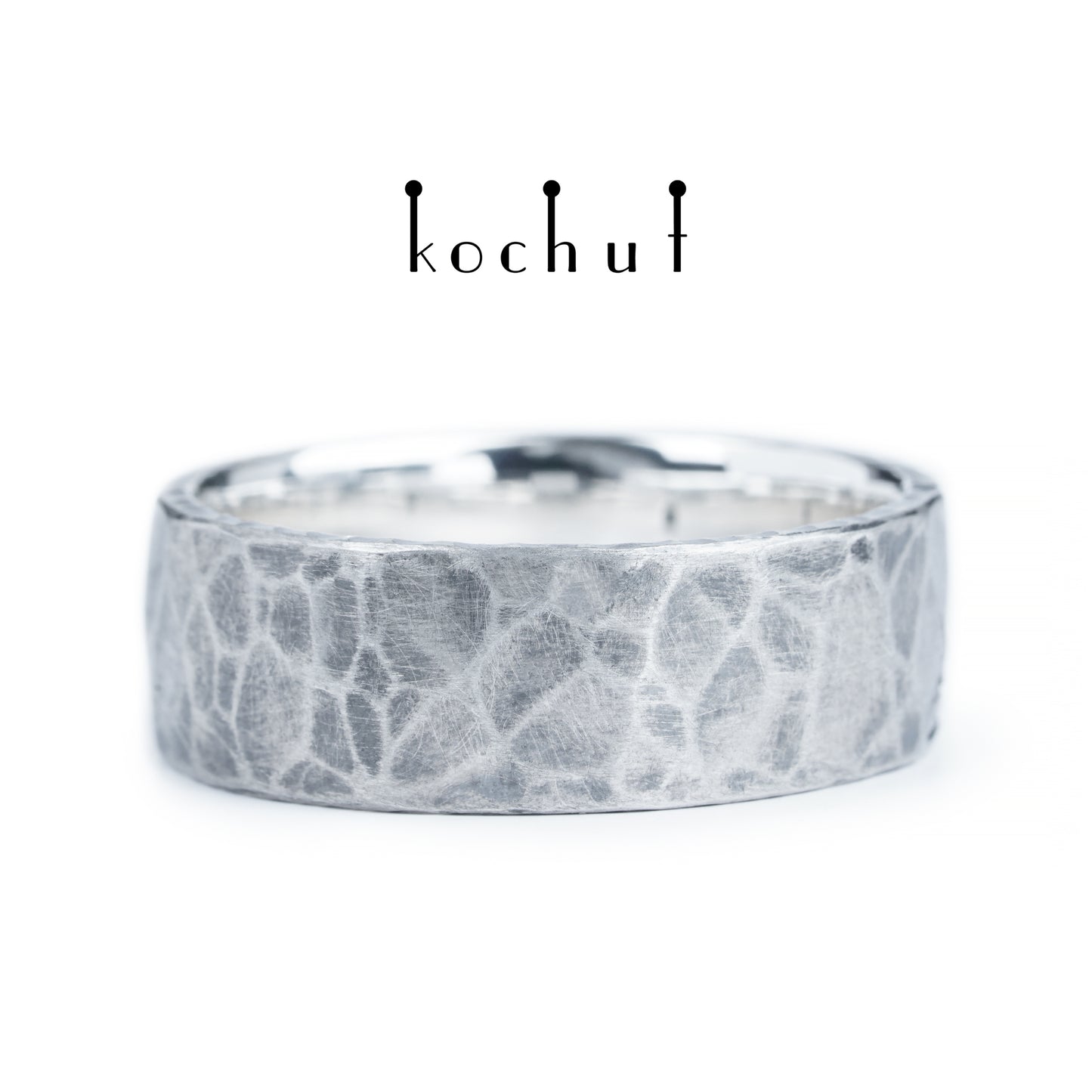 Baum des Lebens: halb geschmiedetes Licht — Ehering aus oxidiertem Silber